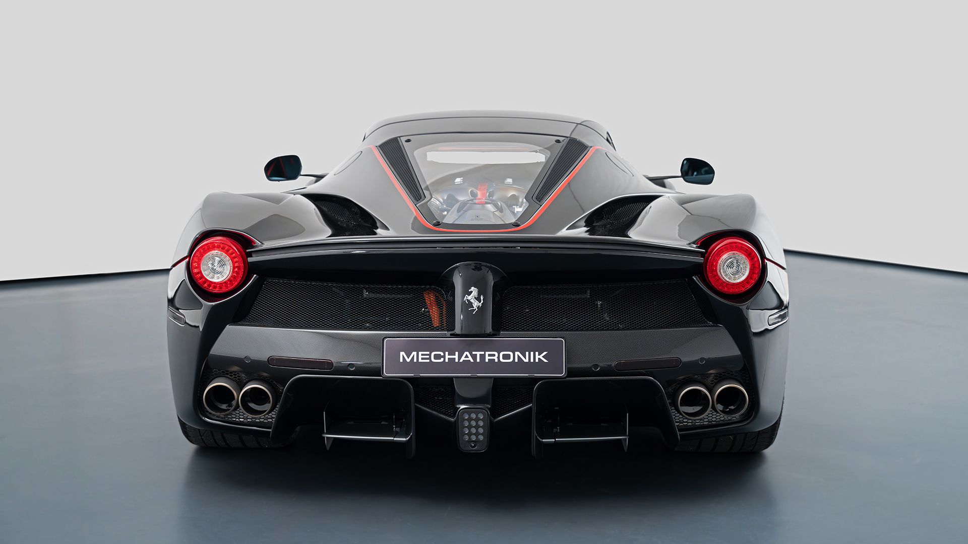 Ferrari LaFerrari Aperta 10