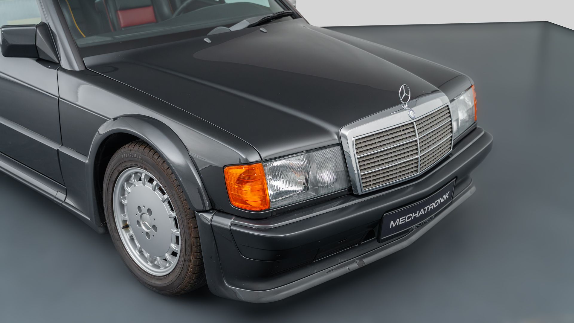Mercedes-Benz 190 E 2.5-16 Evo I 12