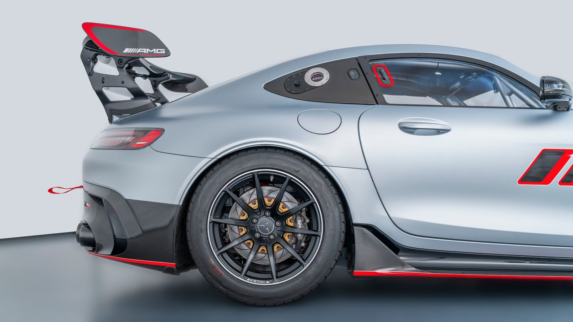 Mercedes-Benz AMG GT Track Series 8