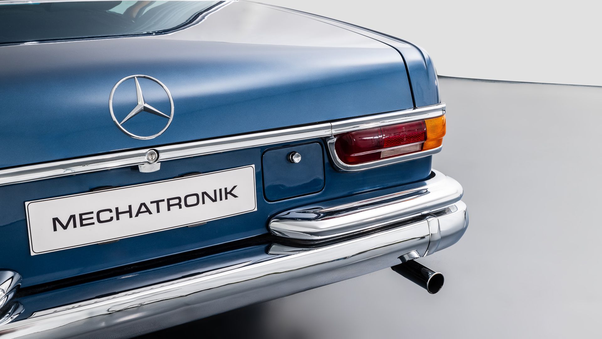 Mercedes-Benz W100 600 SWB 12