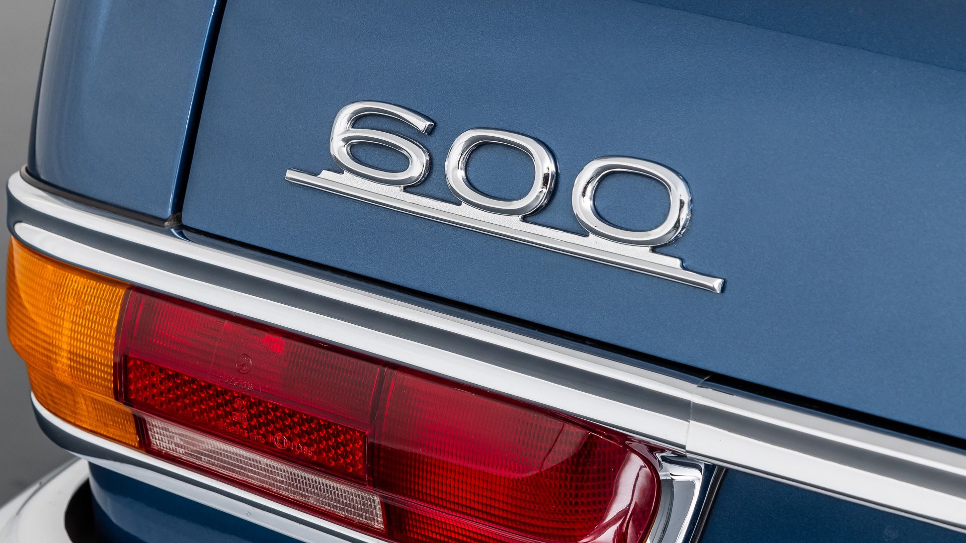 Mercedes-Benz W100 600 SWB 13