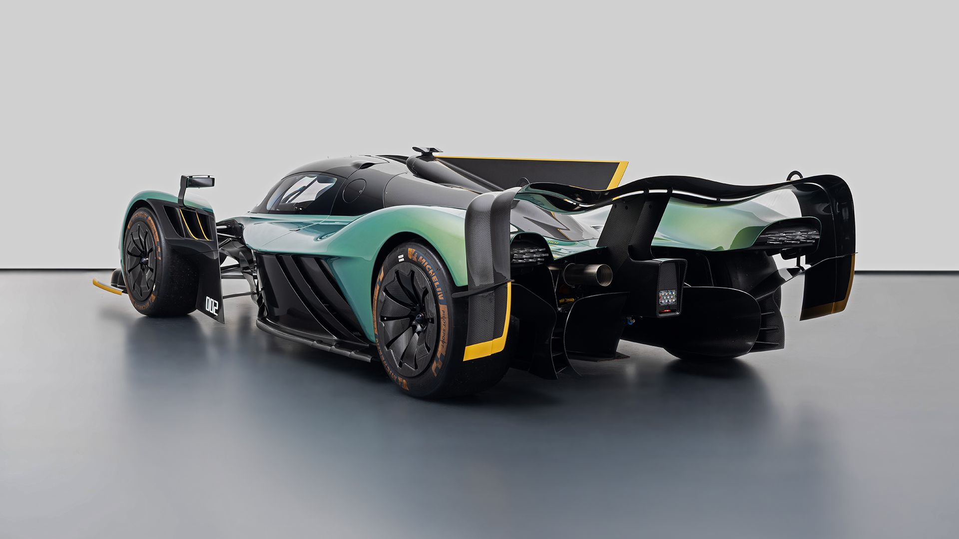 Aston Martin Valkyrie AMR Pro 3