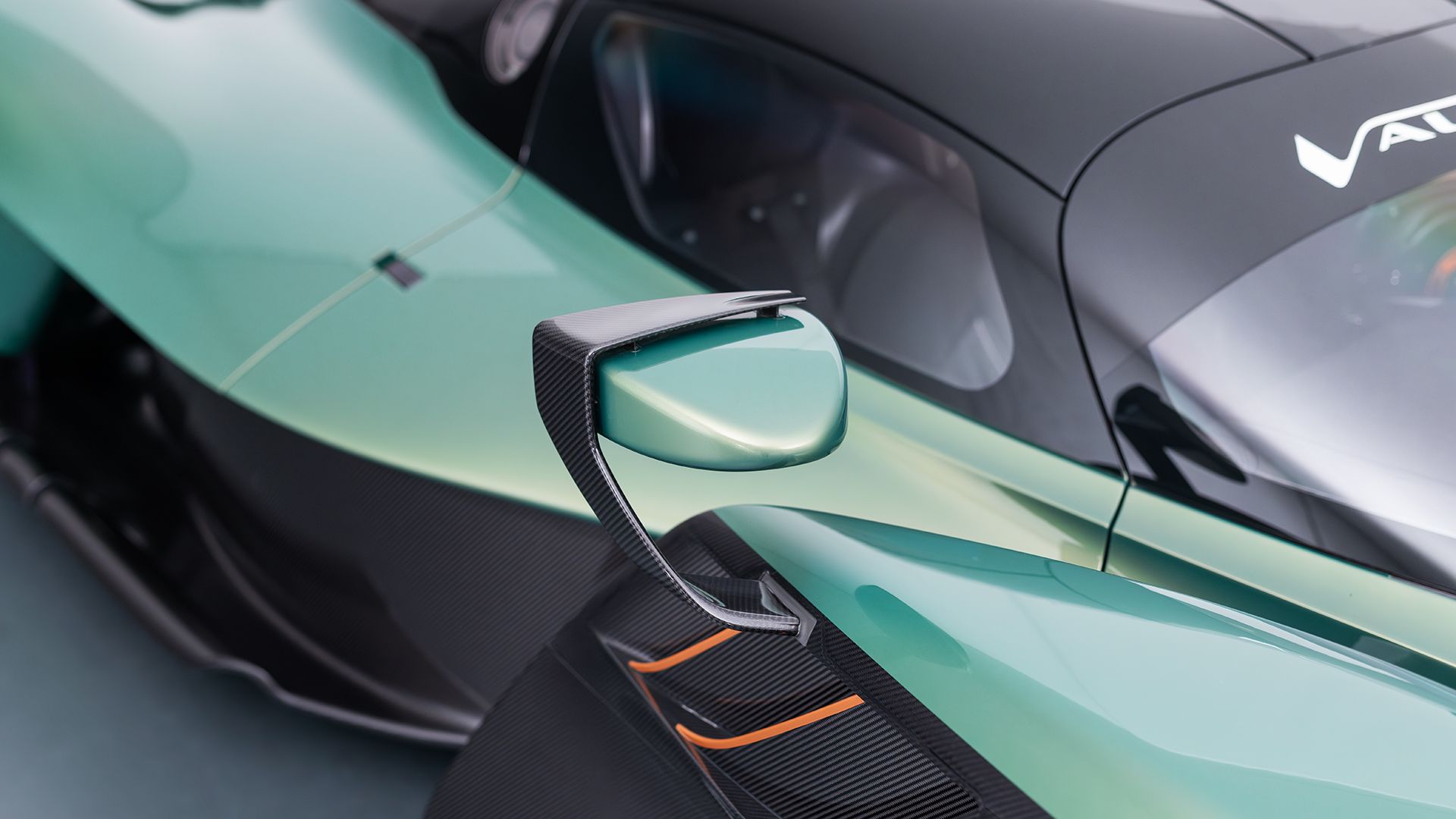 Aston Martin Valkyrie AMR Pro 9