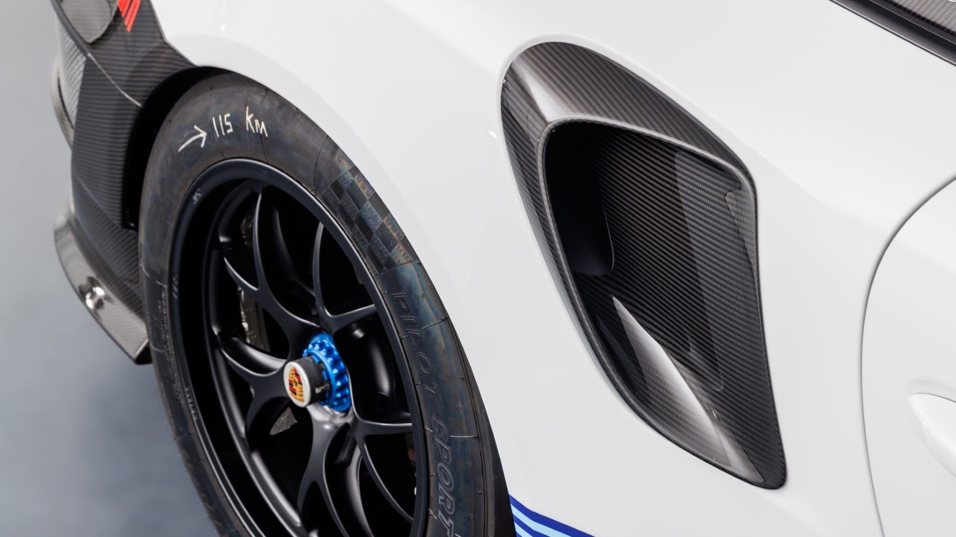 Porsche 911 (991.2) GT2 RS Clubsport 13