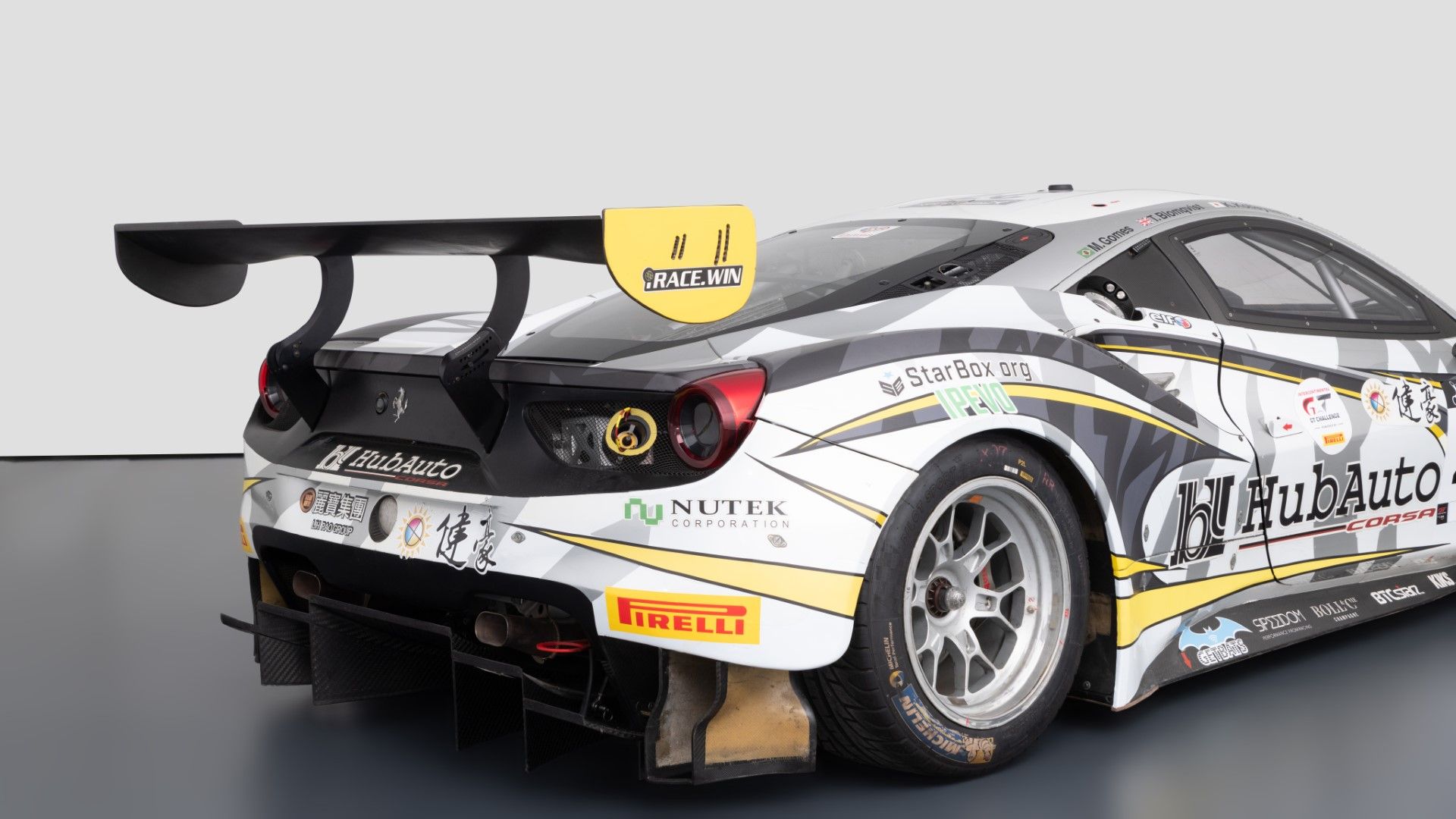 Ferrari 488 GT3 Evo 9