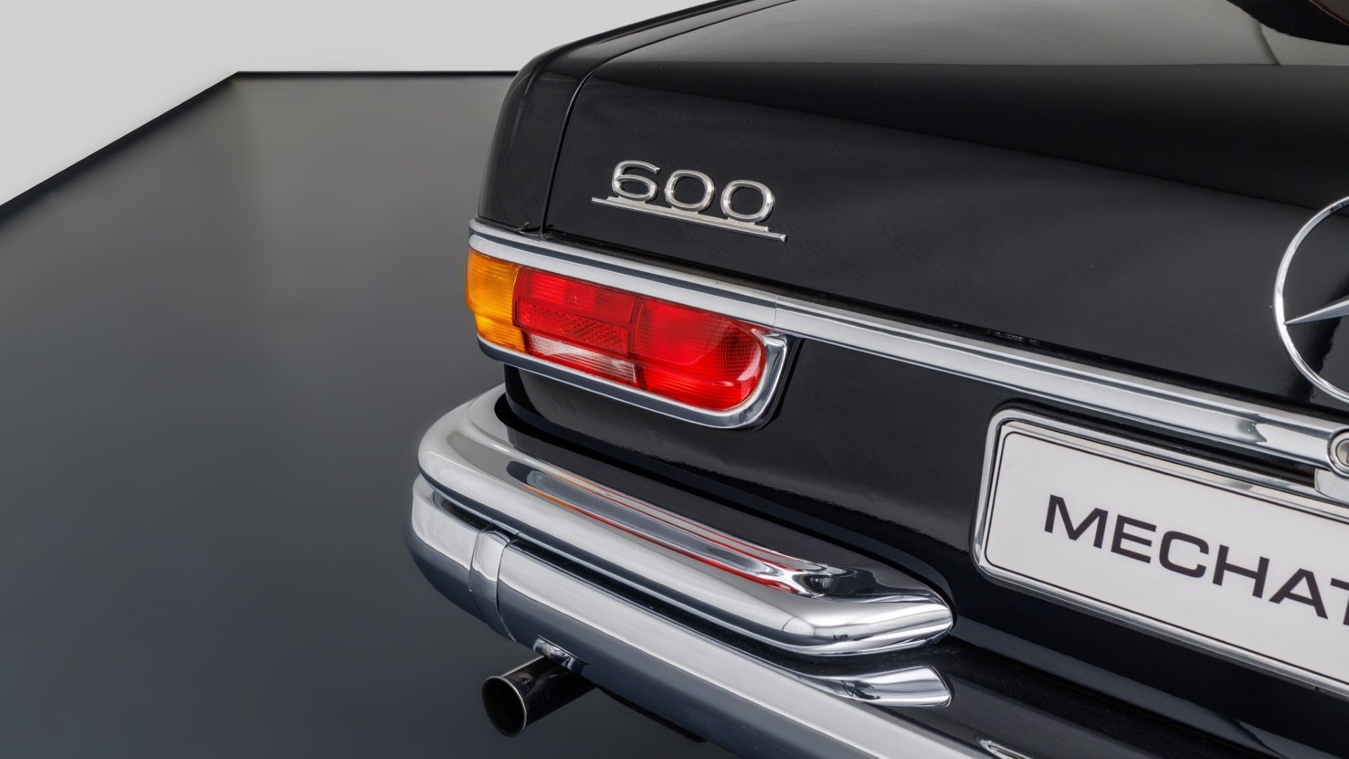 Mercedes-Benz W100 600 Pullman Landaulet 13