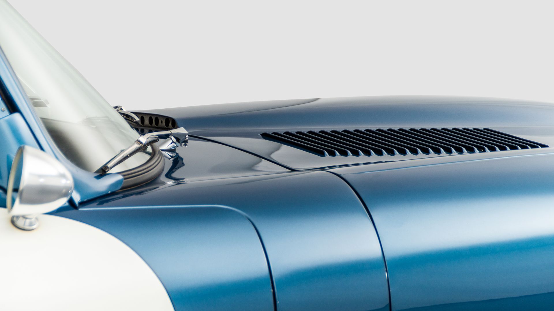 Jaguar E-Type Lightweight 7