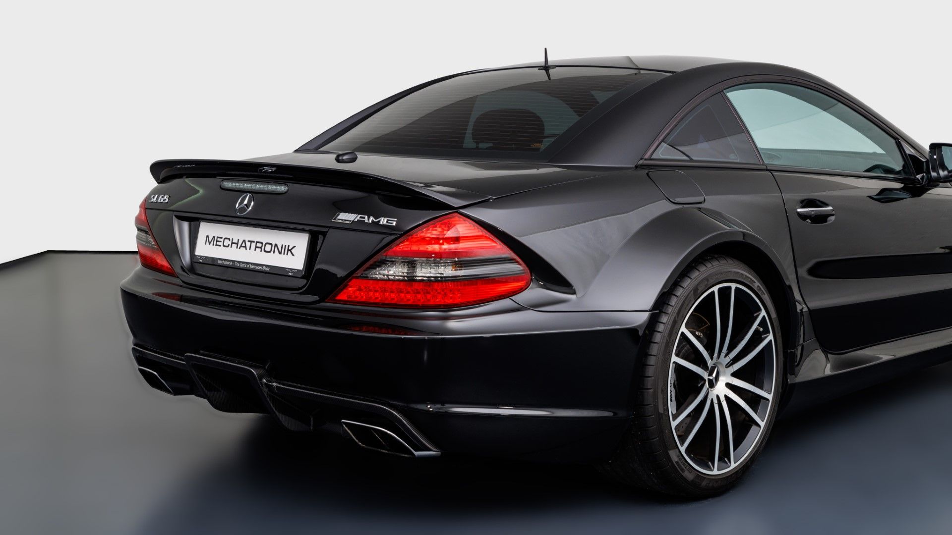 Mercedes-Benz SL 65 Black Series 10