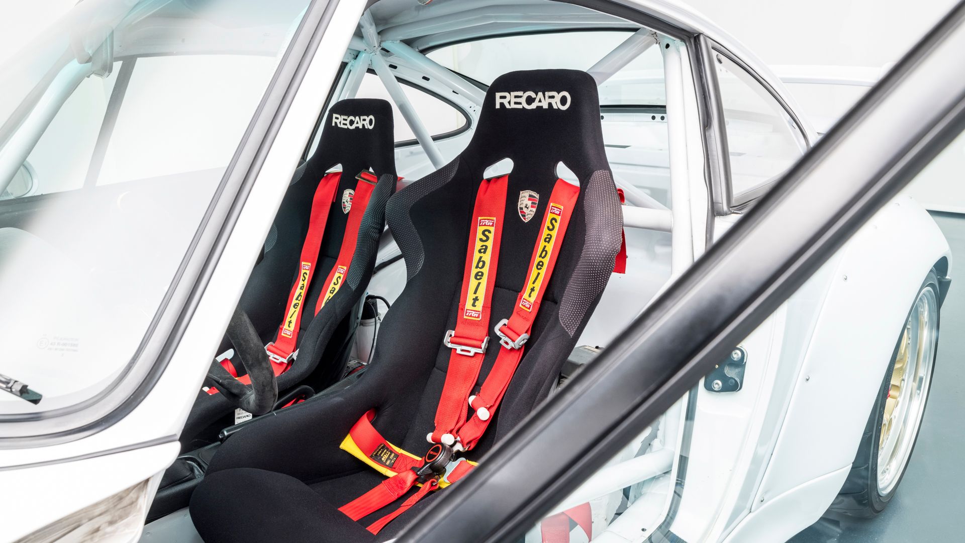 Porsche 911 (993) 3.8 RSR 11