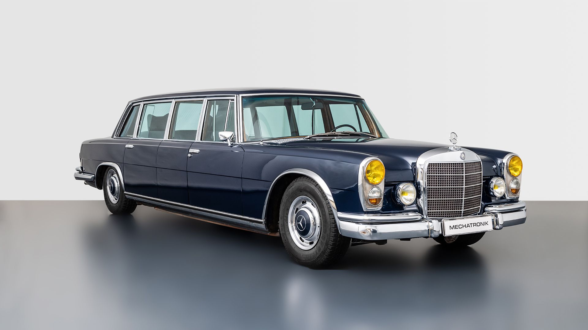 Mercedes-Benz W100 600 Pullman 3