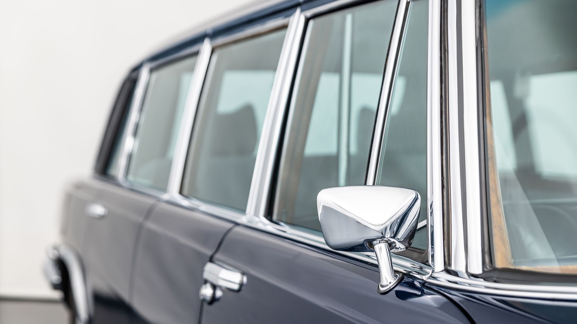 Mercedes-Benz W100 600 Pullman 9