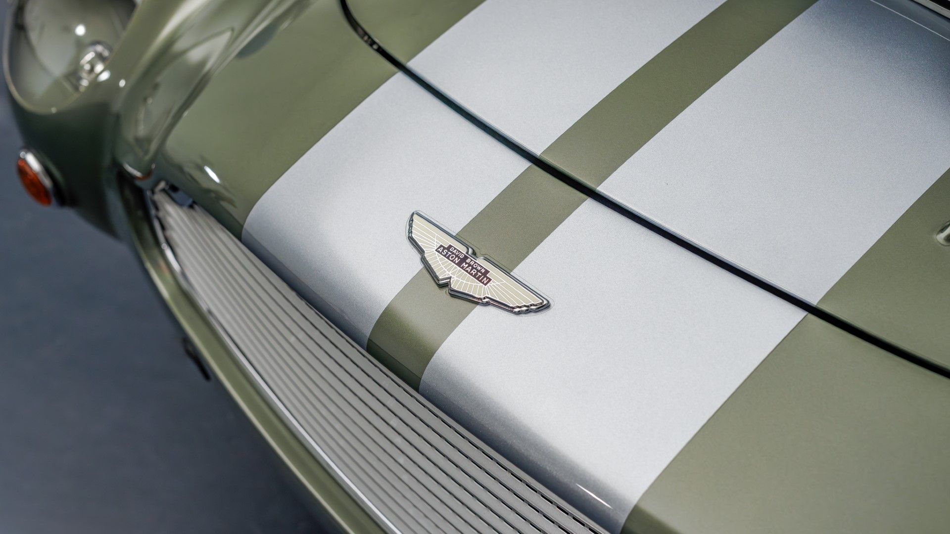 Aston Martin DB4 GT Continuation 11