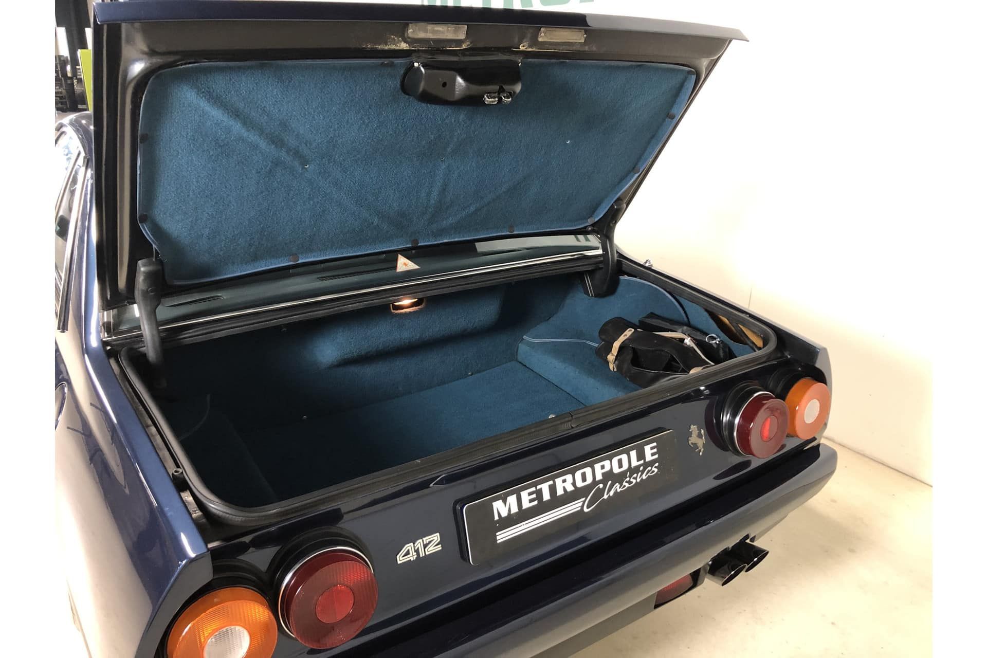 Ferrari 412 11
