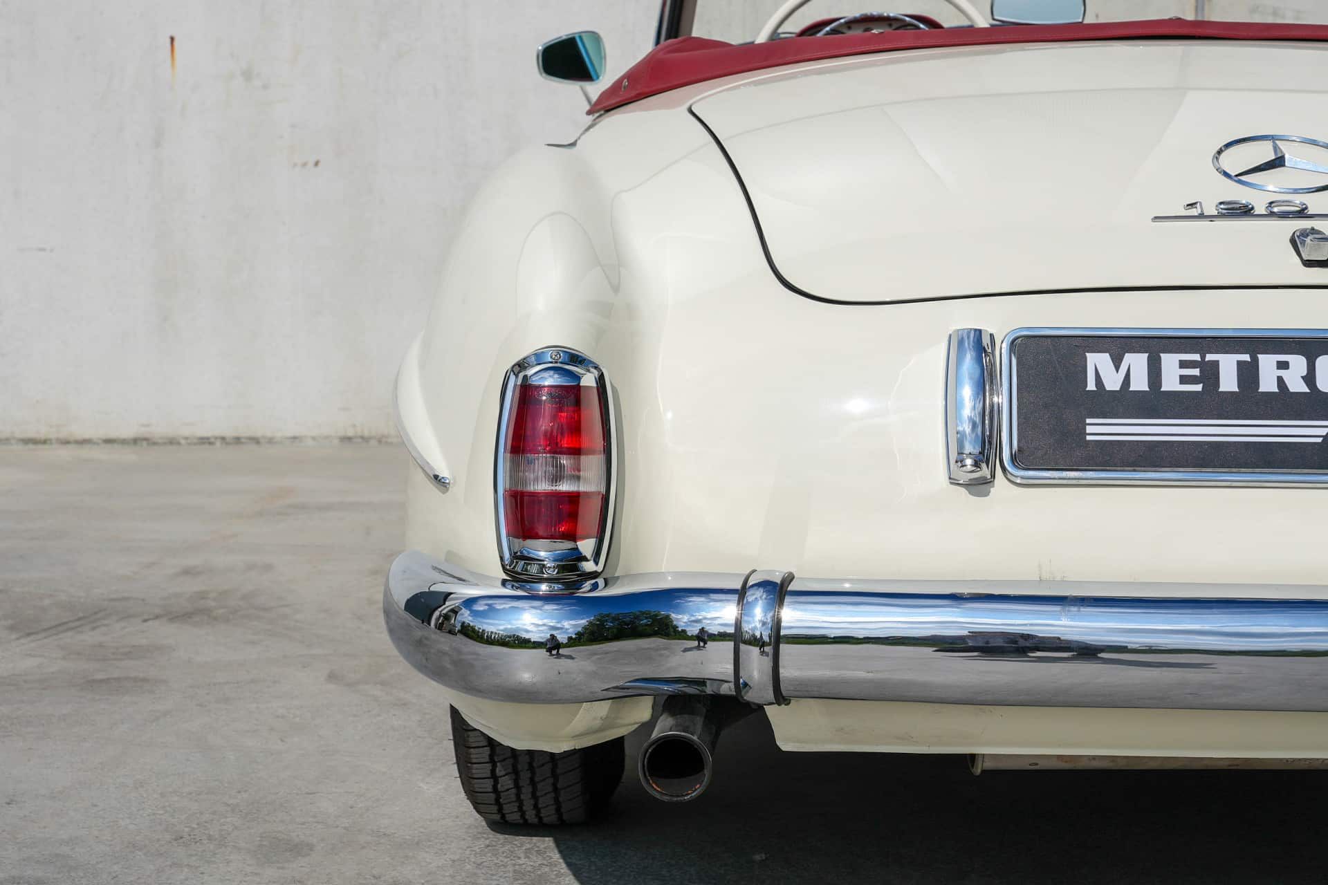 Mercedes-Benz 190SL 7