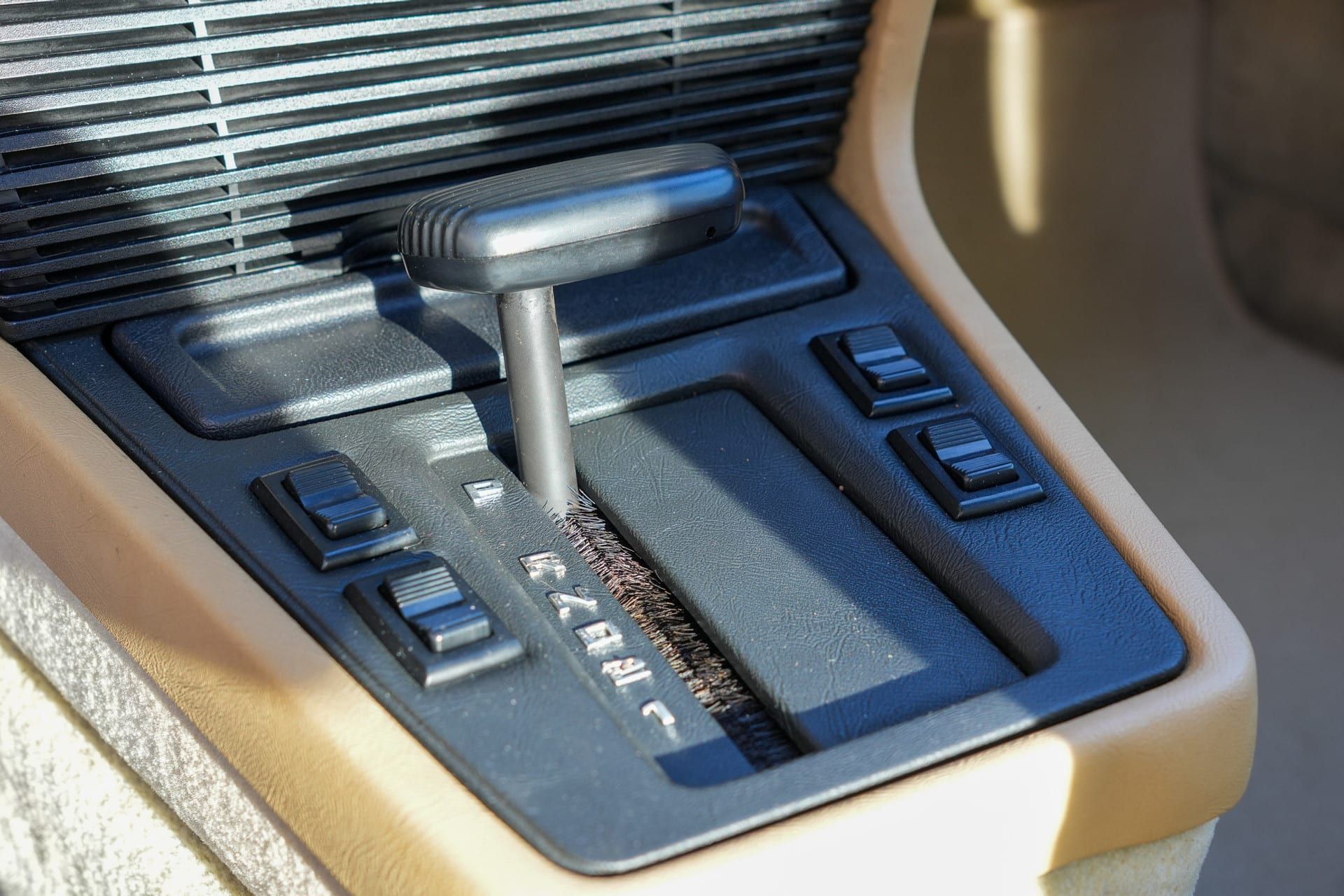 BMW 635 CSI 13