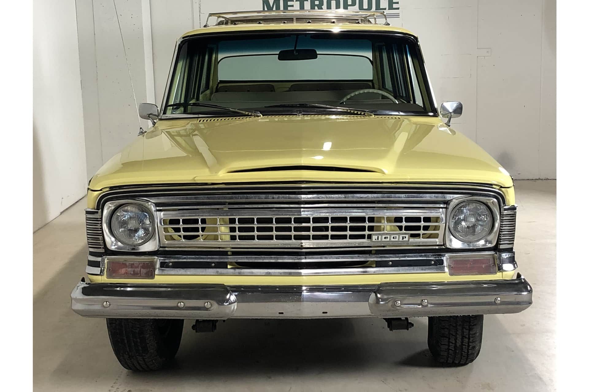 Wagoneer Station 12