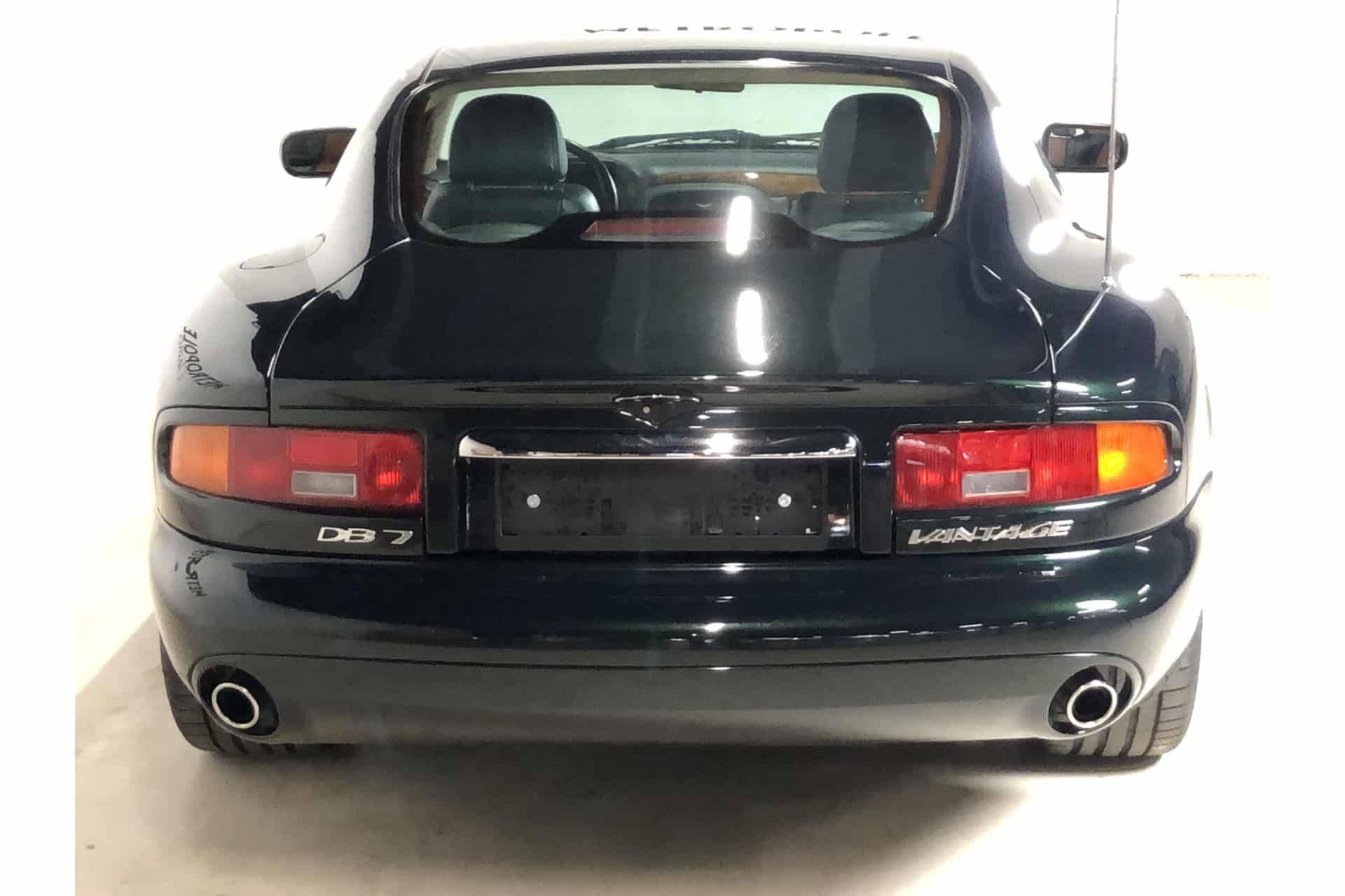 Aston Martin DB7 Vantage V12 8