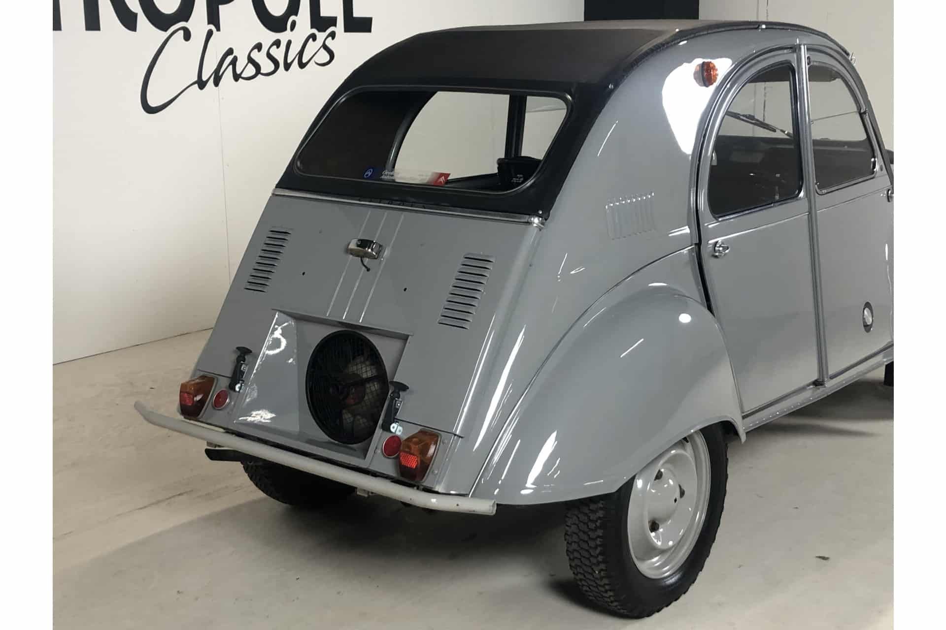 Citroën 2CV Sahara 4x4 9