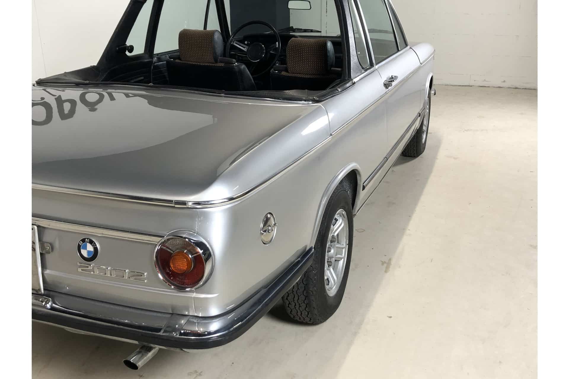 BMW 2002 Baur Cabriolet 11