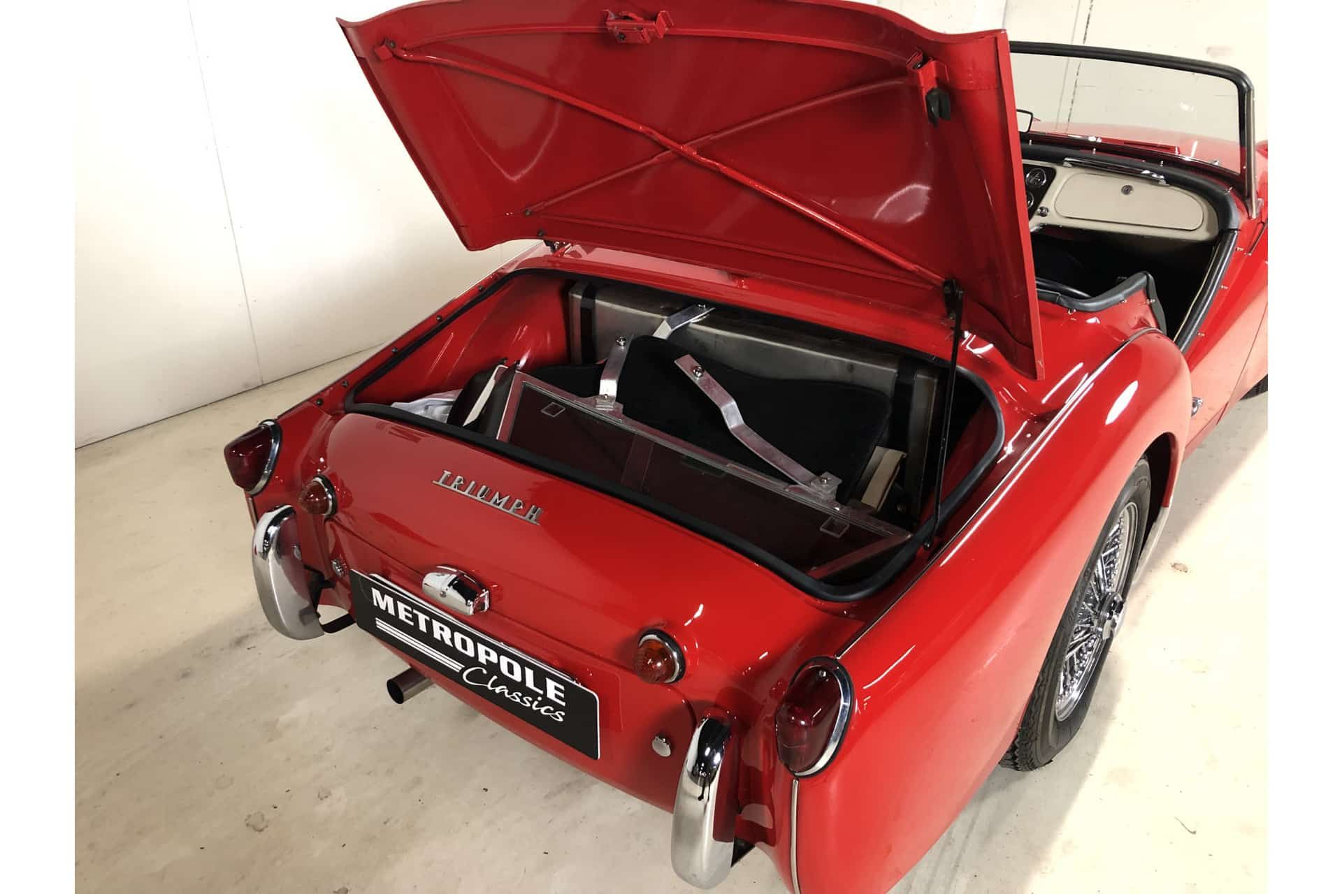 Triumph TR3A 12