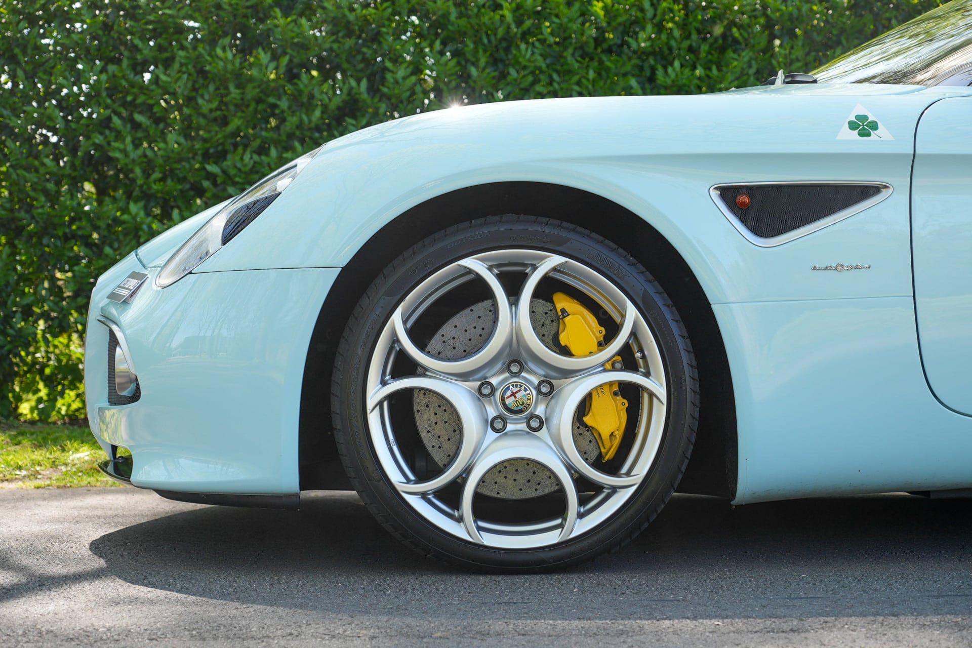 Alfa Romeo 8C Spider 8