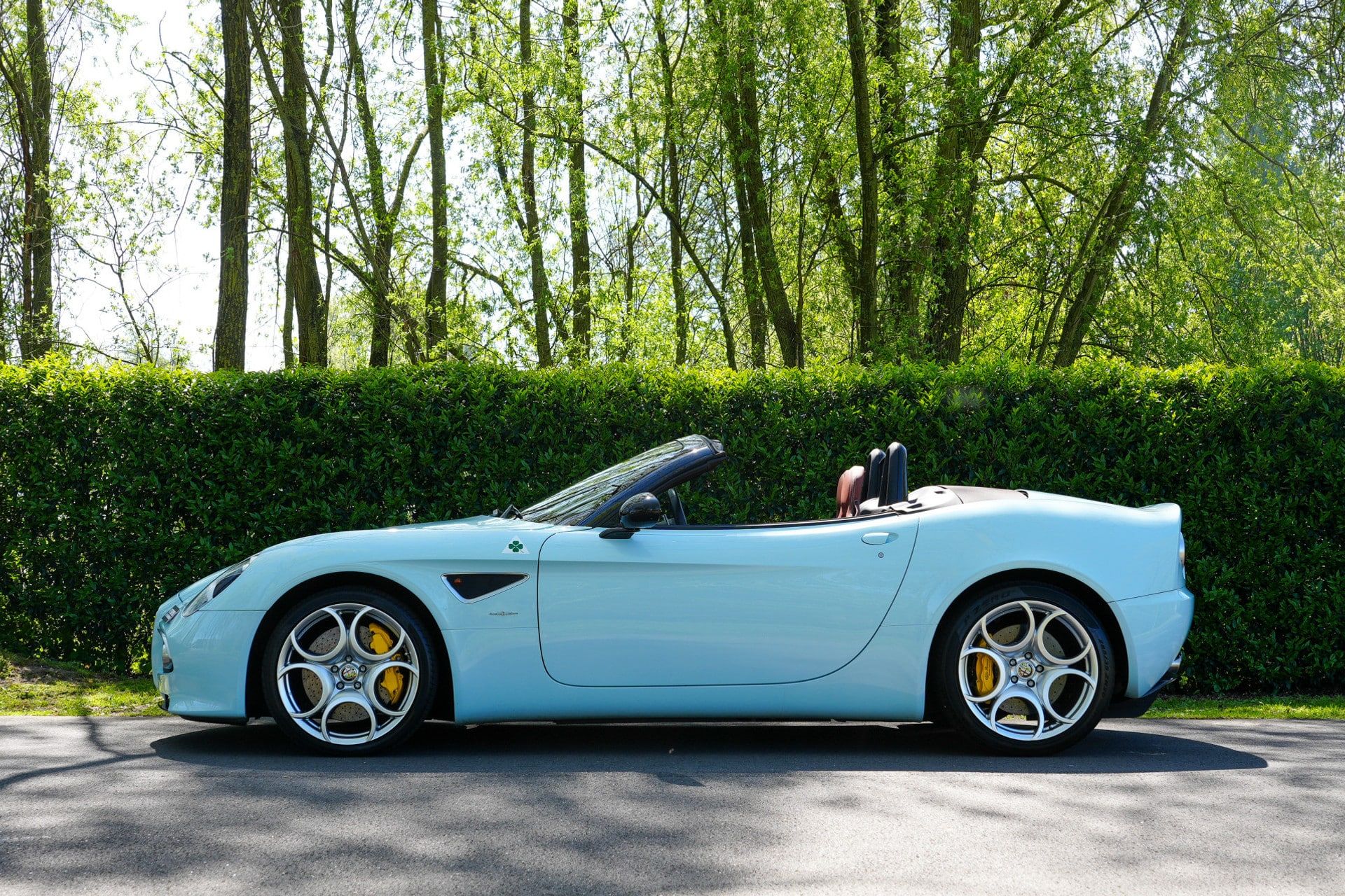 Alfa Romeo 8C Spider 9