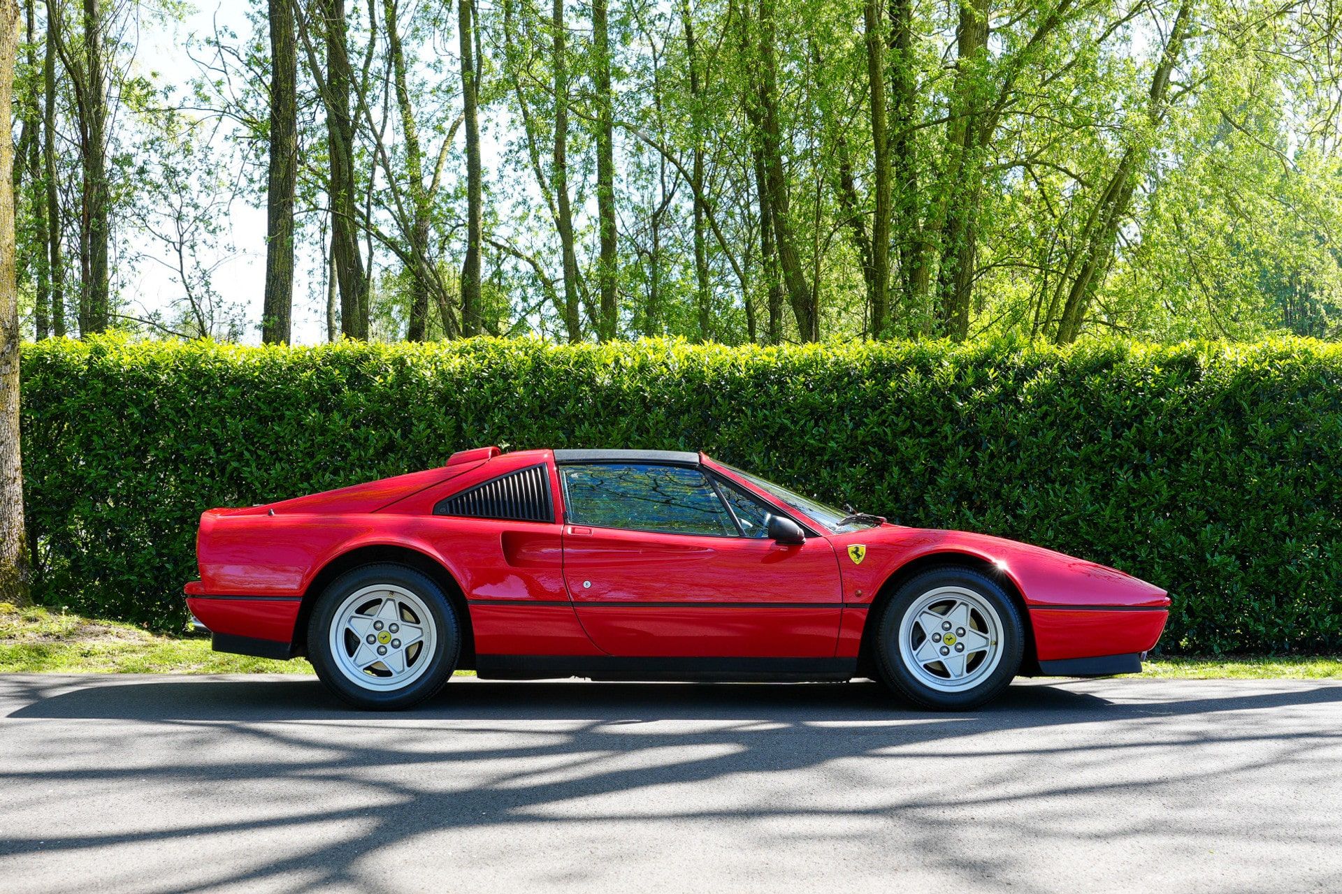 Ferrari 328 GTS 5