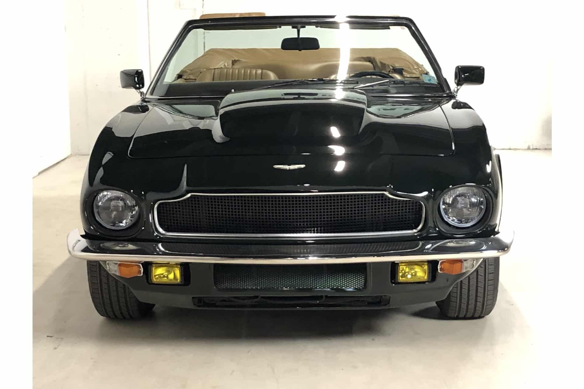 Aston Martin V8 Volante 8