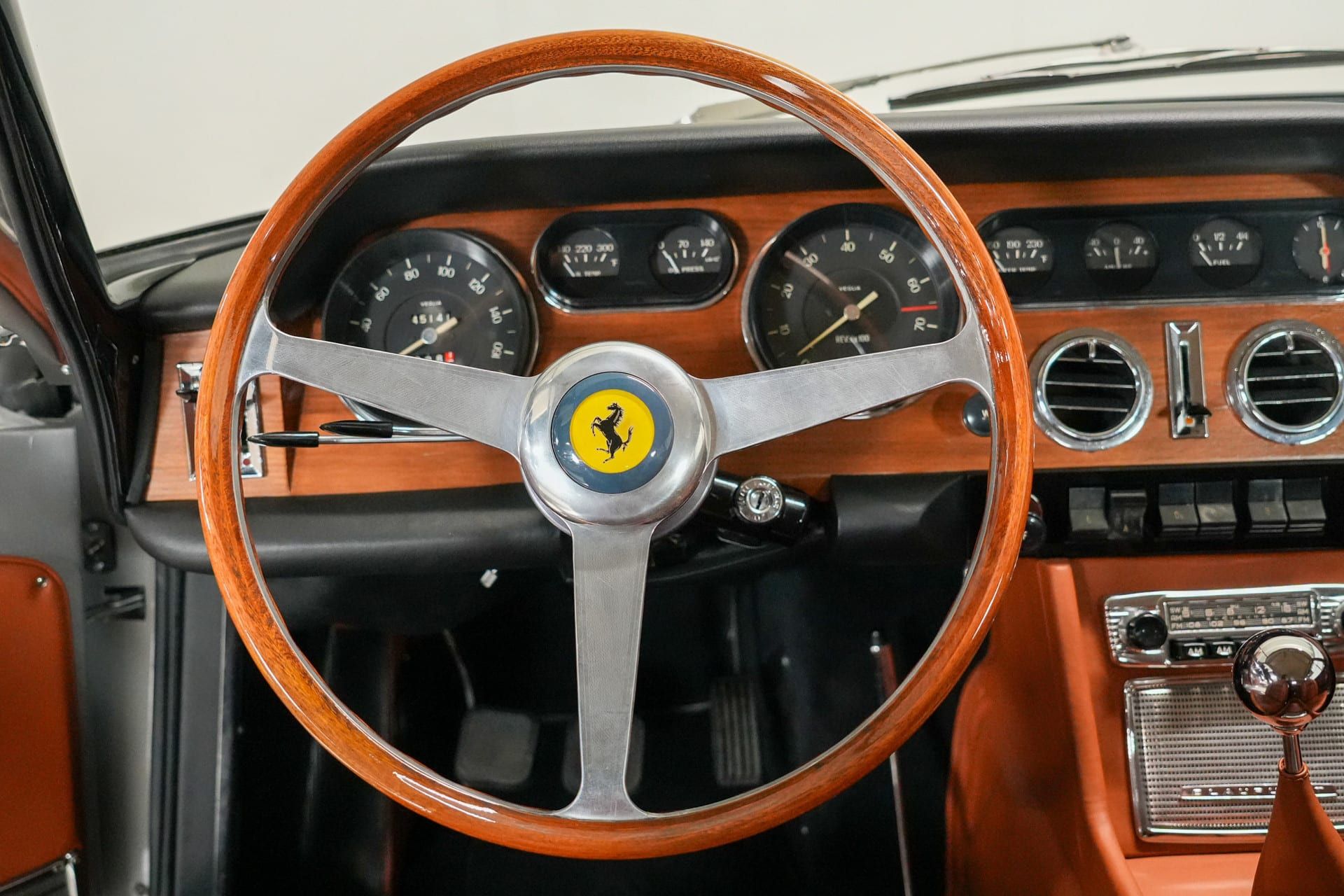 Ferrari 330 GT 12