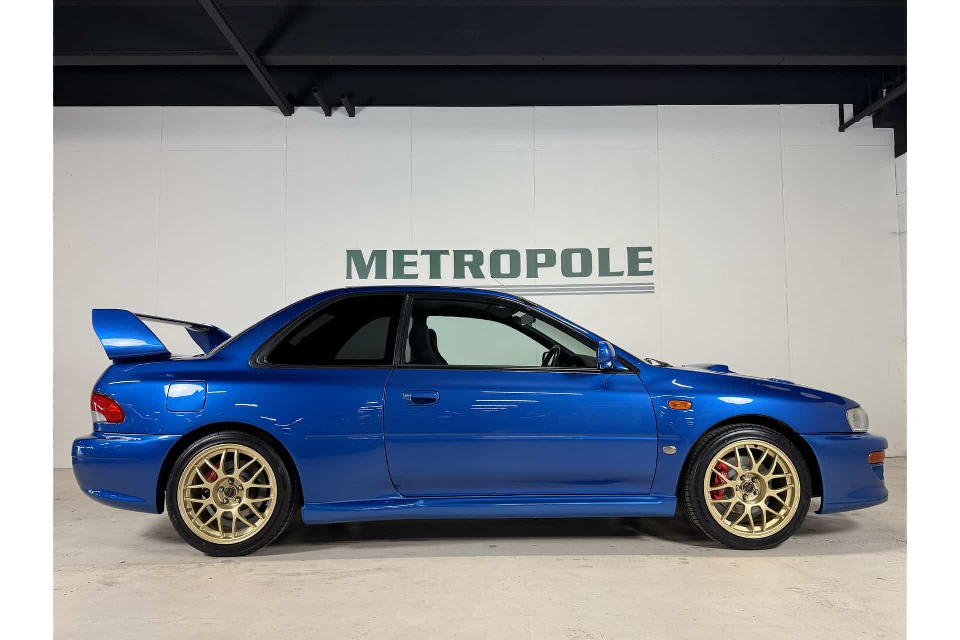 Subaru Impreza 22B STi 13