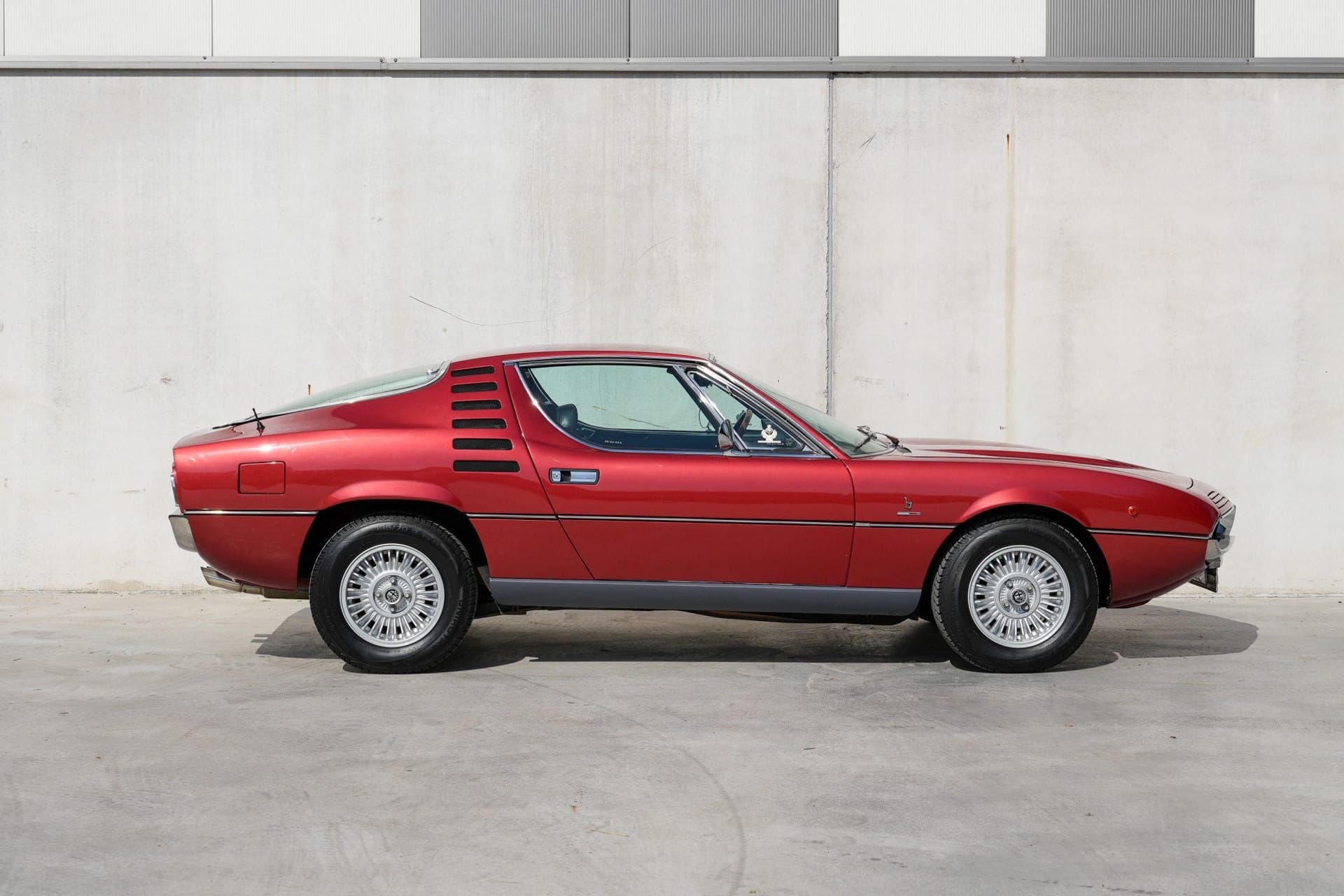 Alfa Romeo Montreal 6