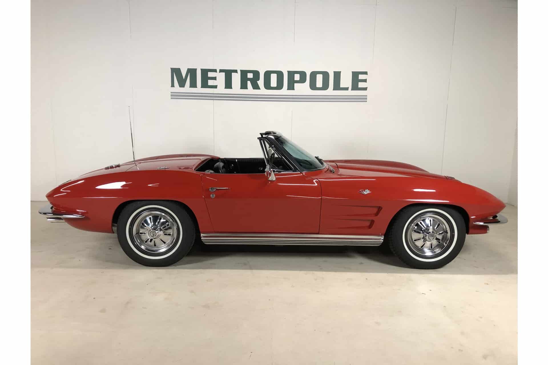 Chevrolet Corvette C2 Convertible 3