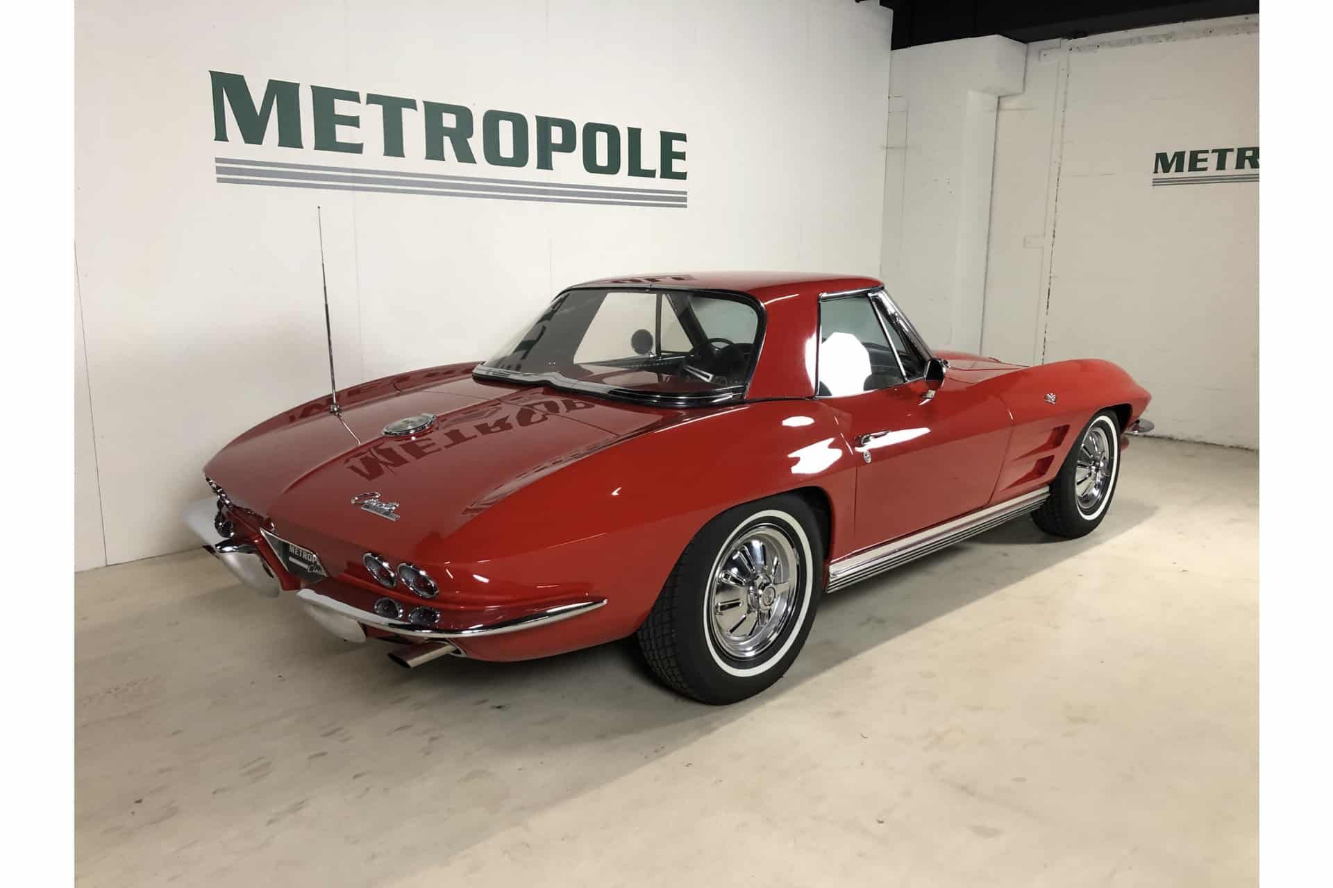 Chevrolet Corvette C2 Convertible 6