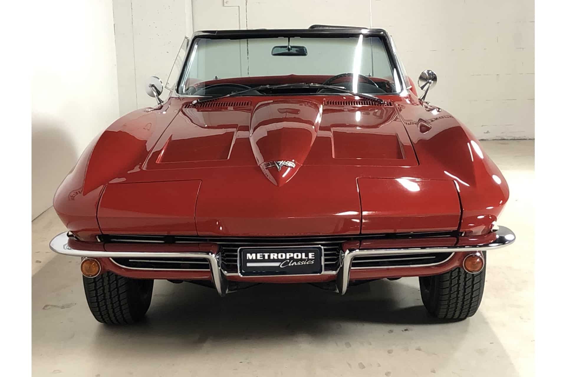 Chevrolet Corvette C2 Convertible 10