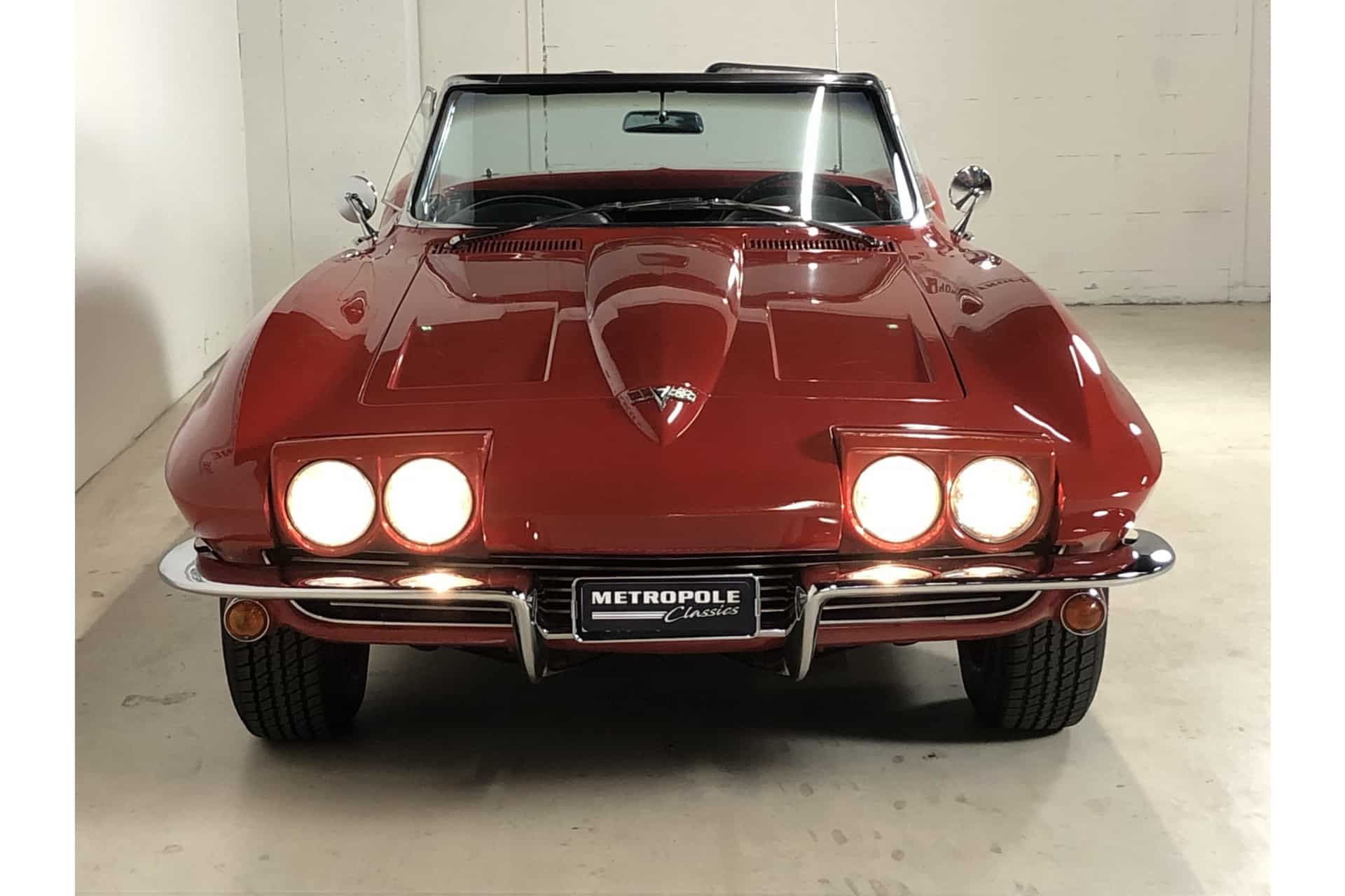 Chevrolet Corvette C2 Convertible 12