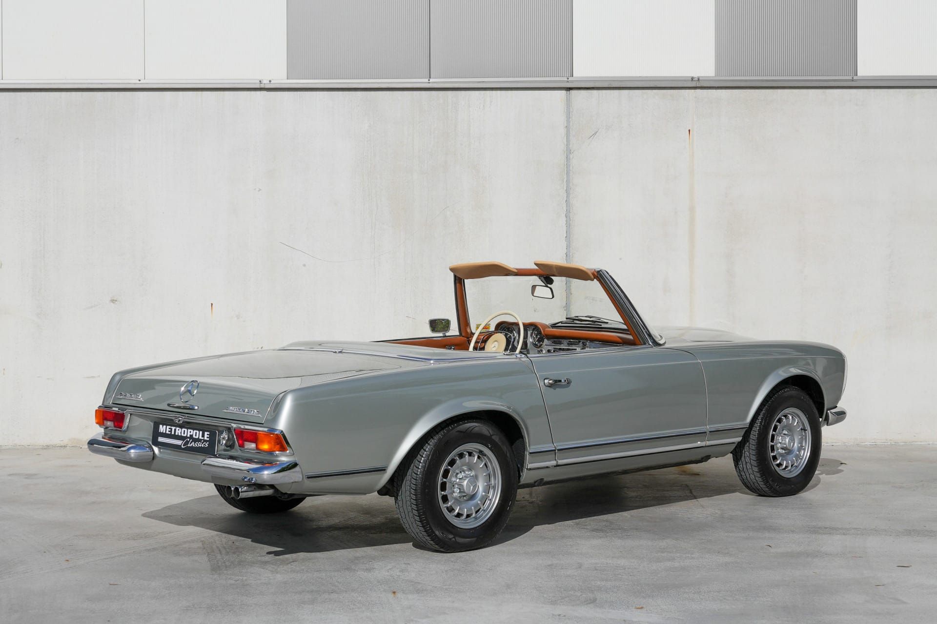 Mercedes-Benz 280SL Pagode 8