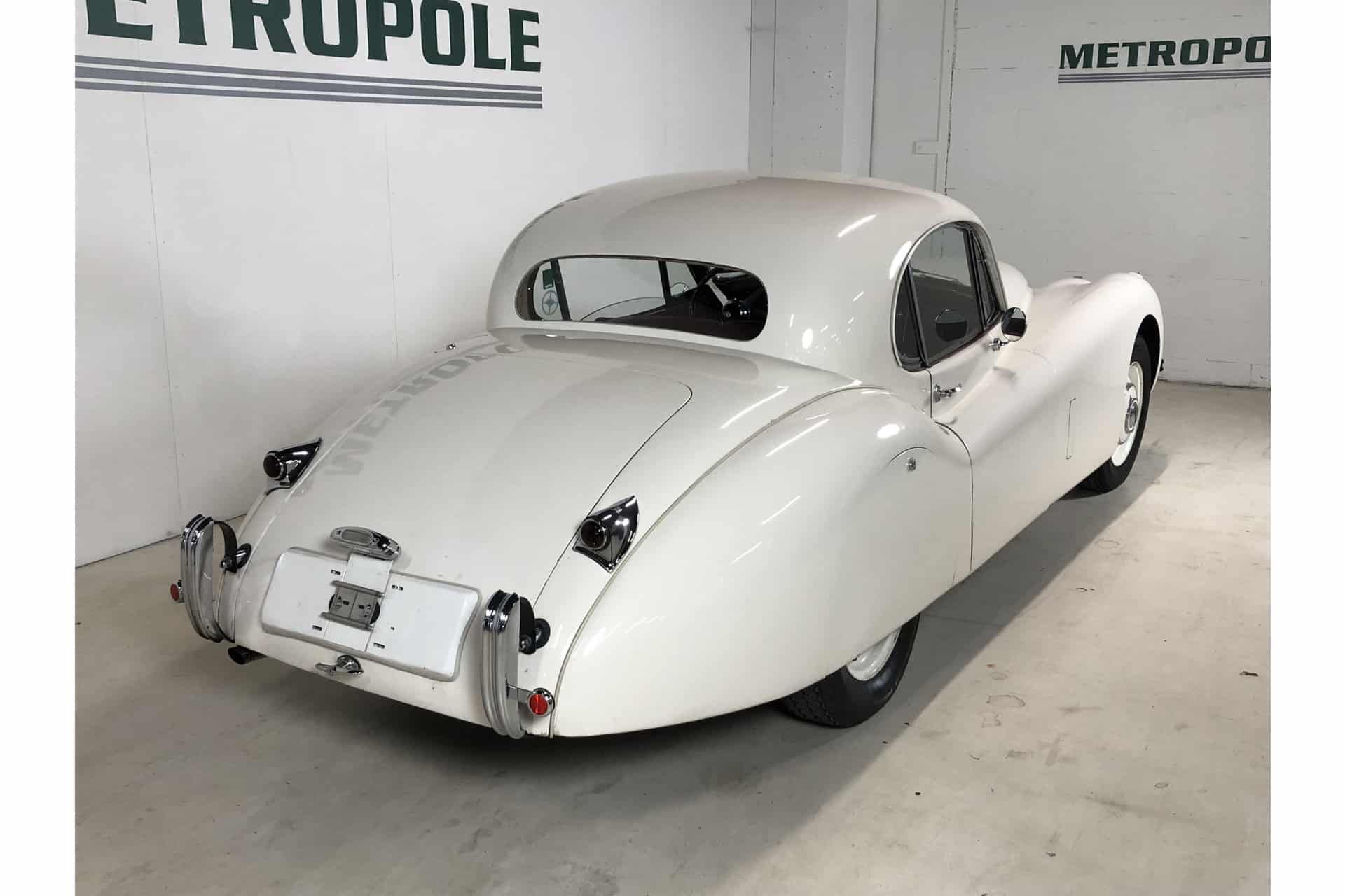 Jaguar XK120 Fixed Head Coupe 10