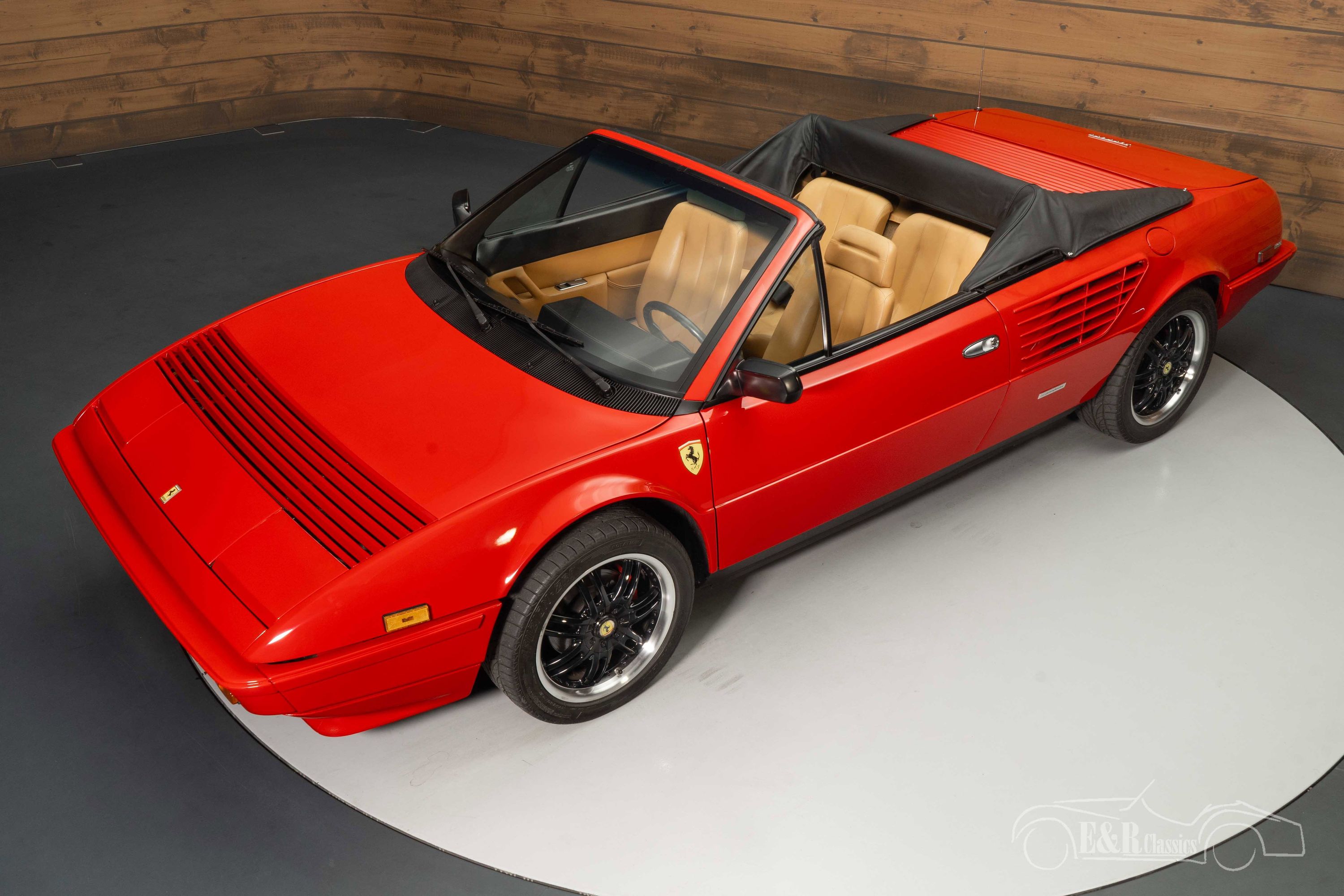 Ferrari Mondial Cabriolet 2