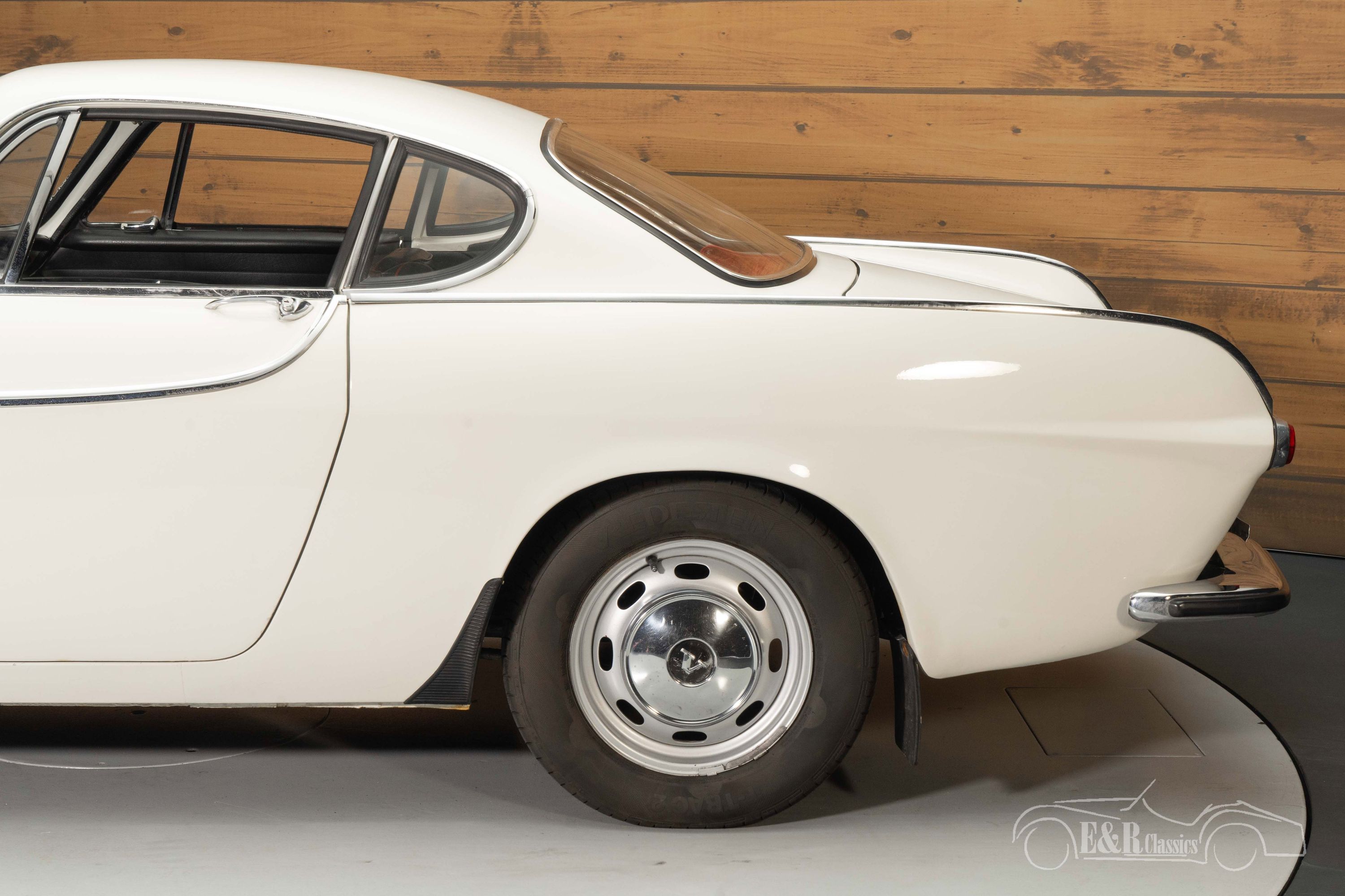 Volvo P1800S 11