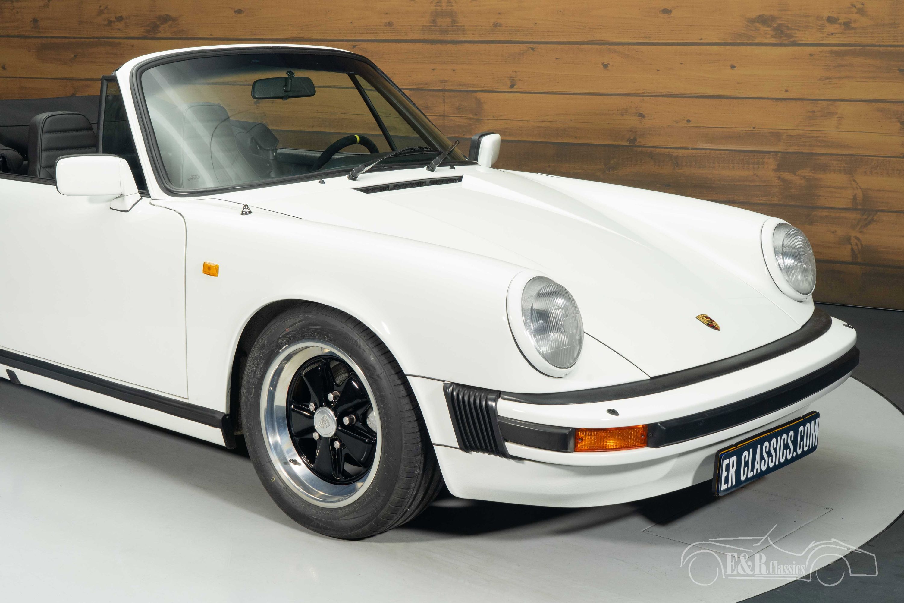 Porsche 911 SC cabriolet 6