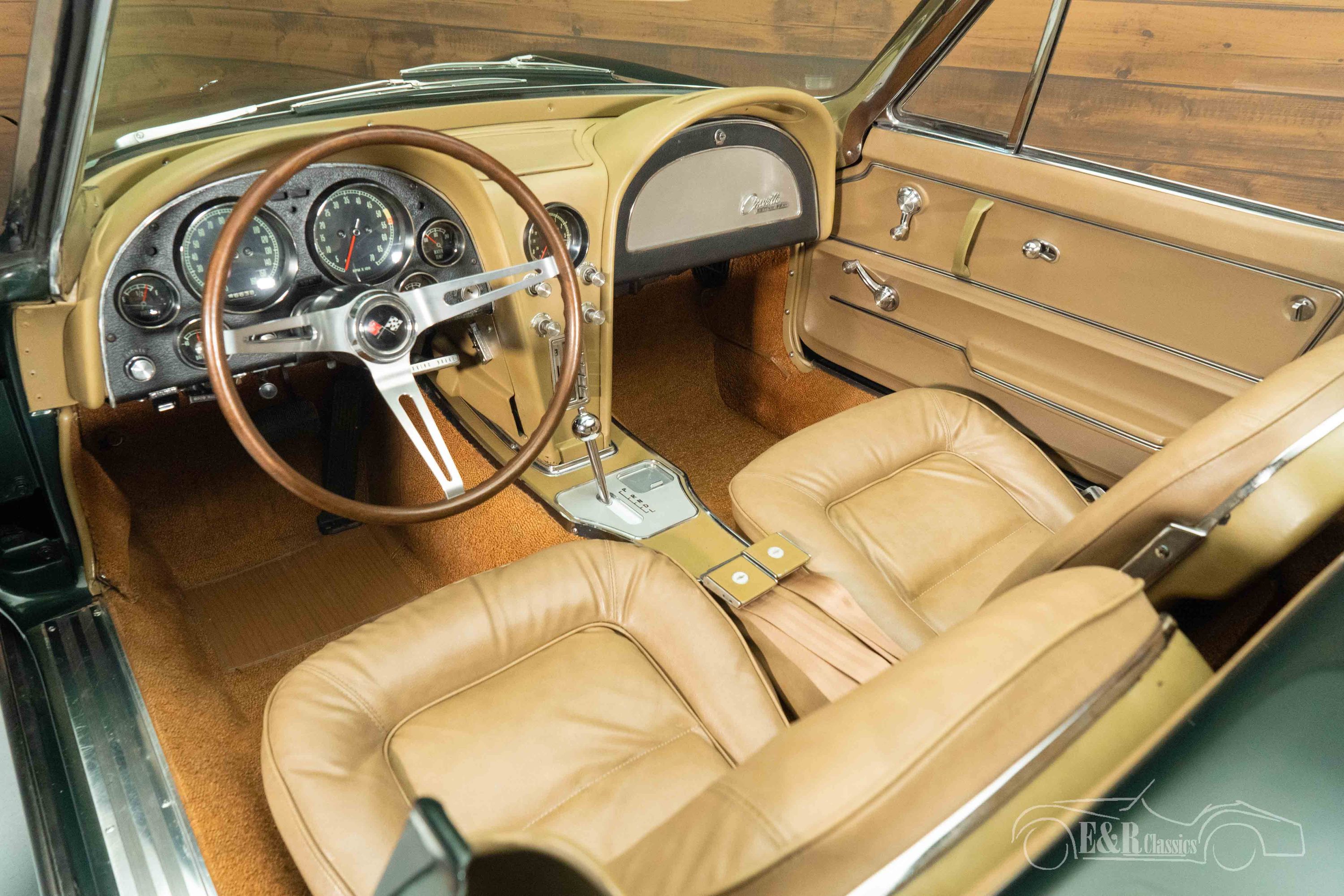 Chevrolet Corvette C2 Stingray Cabriolet 3