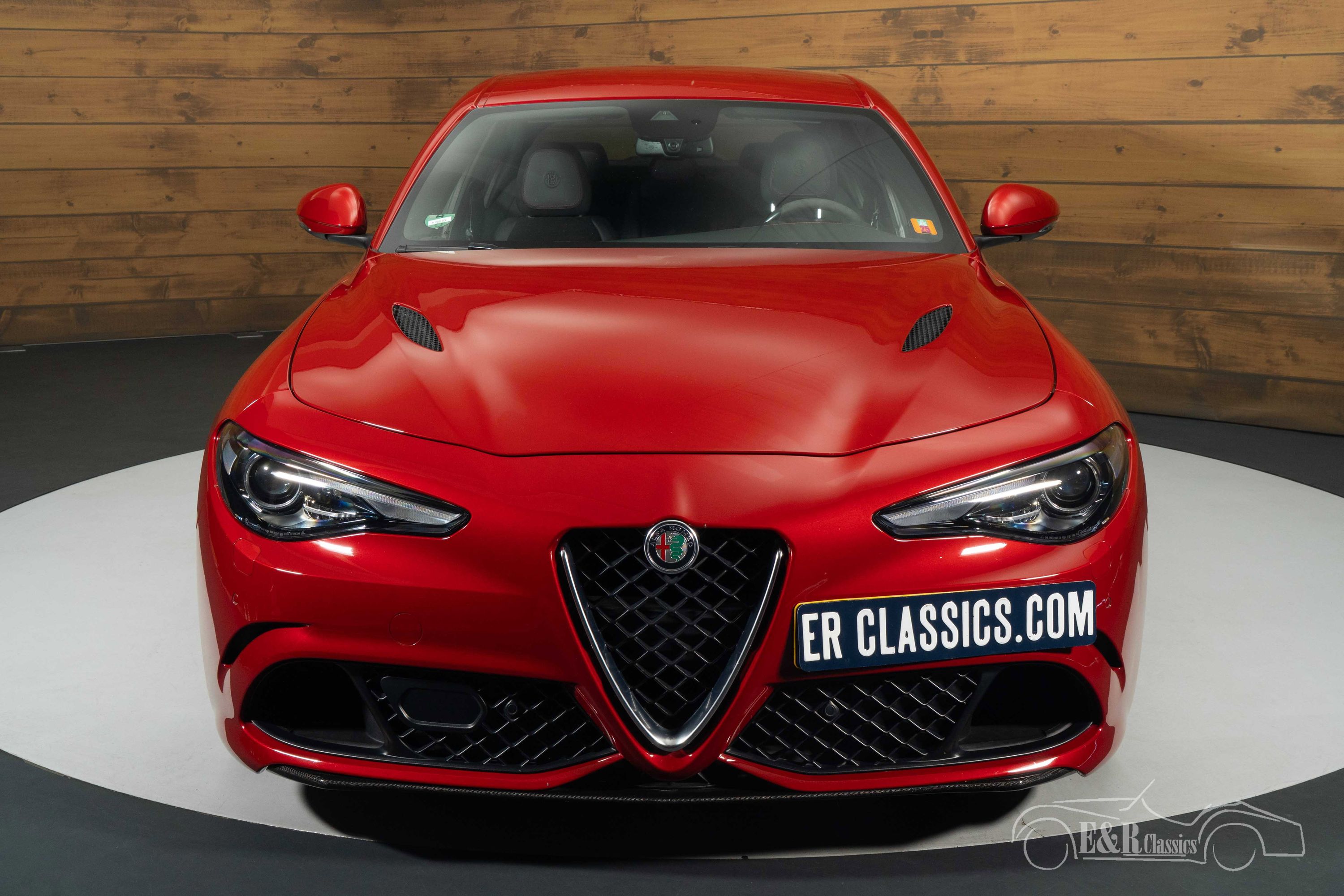 Alfa Romeo Giulia Quadrifoglio 7