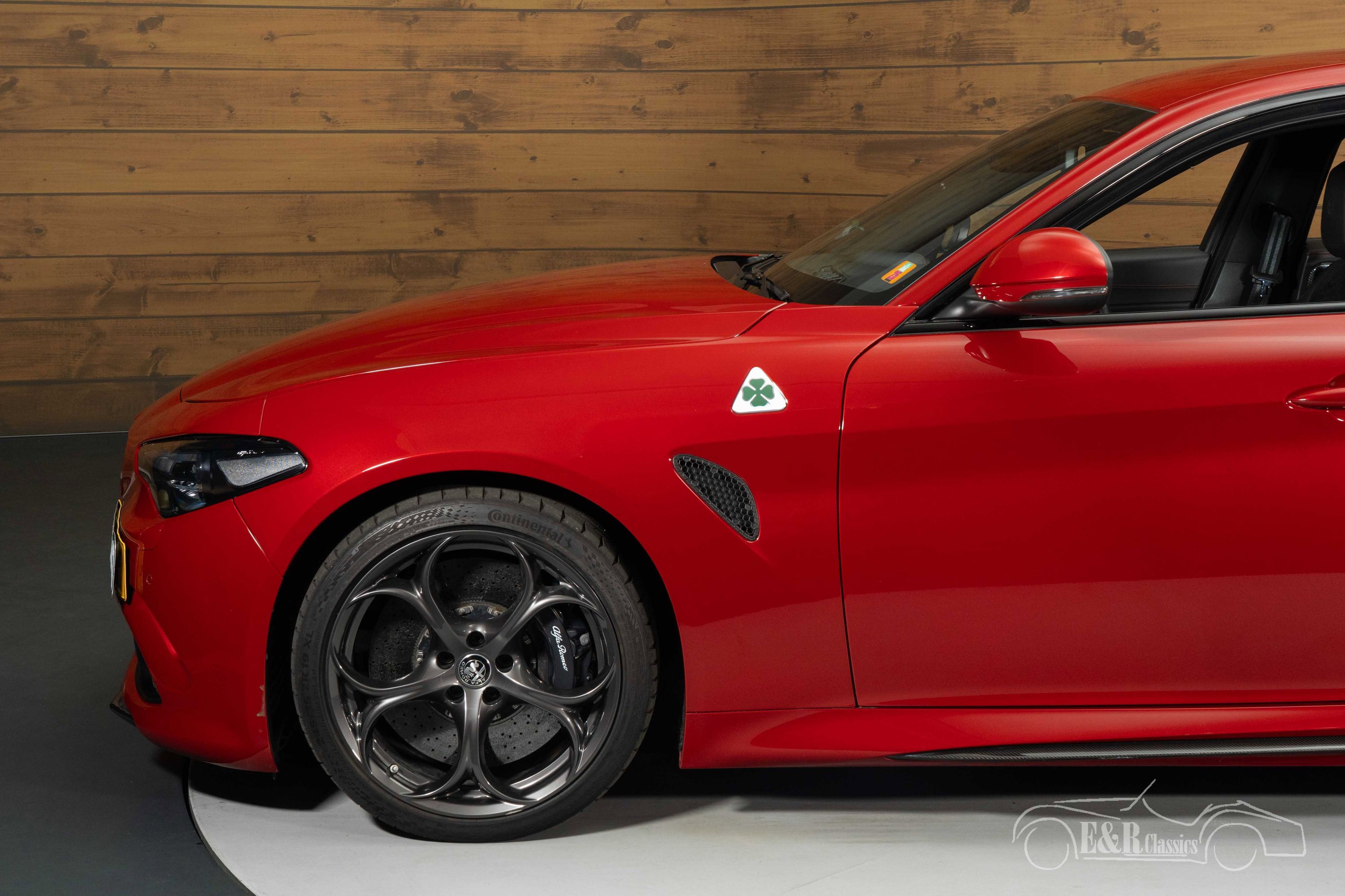 Alfa Romeo Giulia Quadrifoglio 10