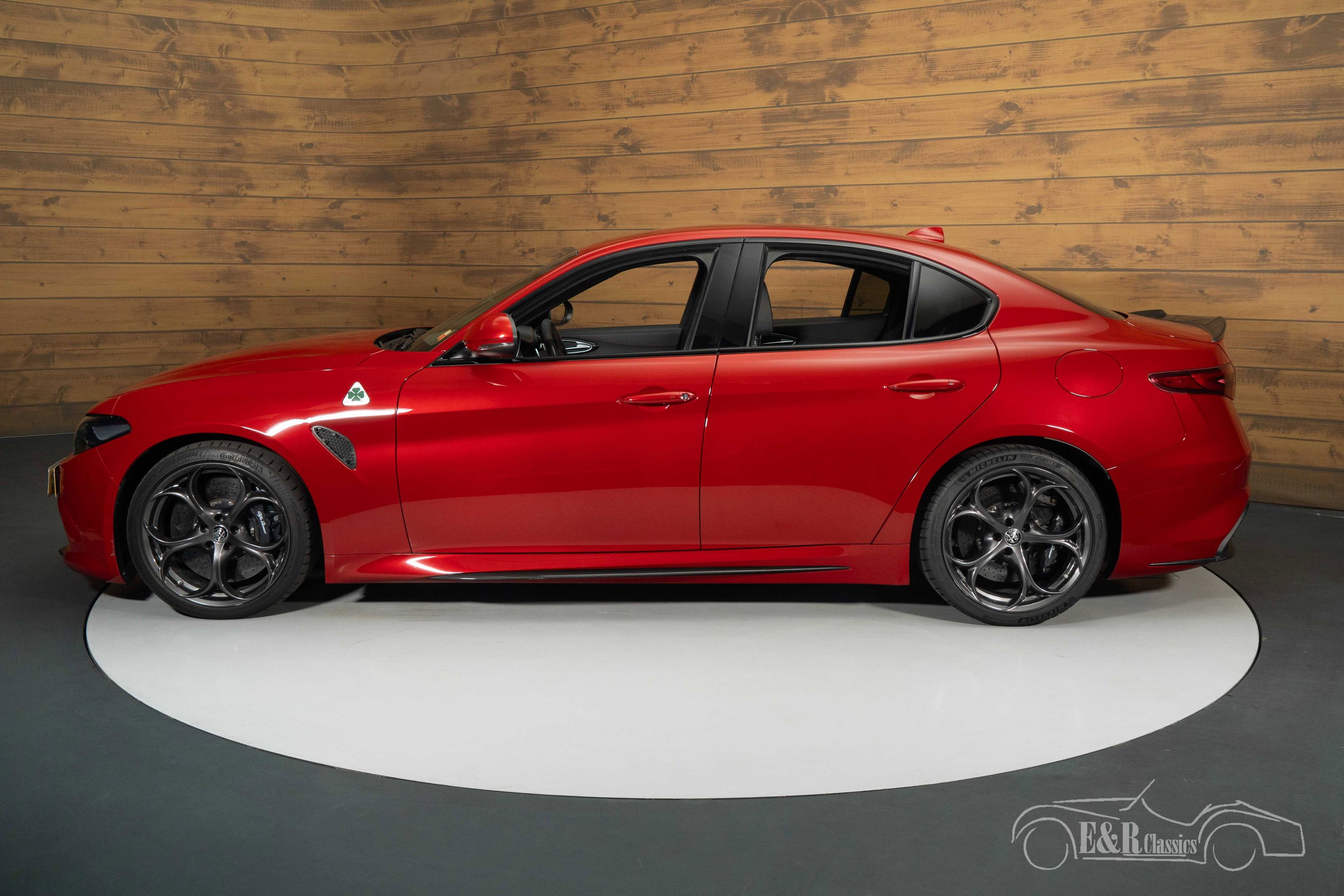 Alfa Romeo Giulia Quadrifoglio 11