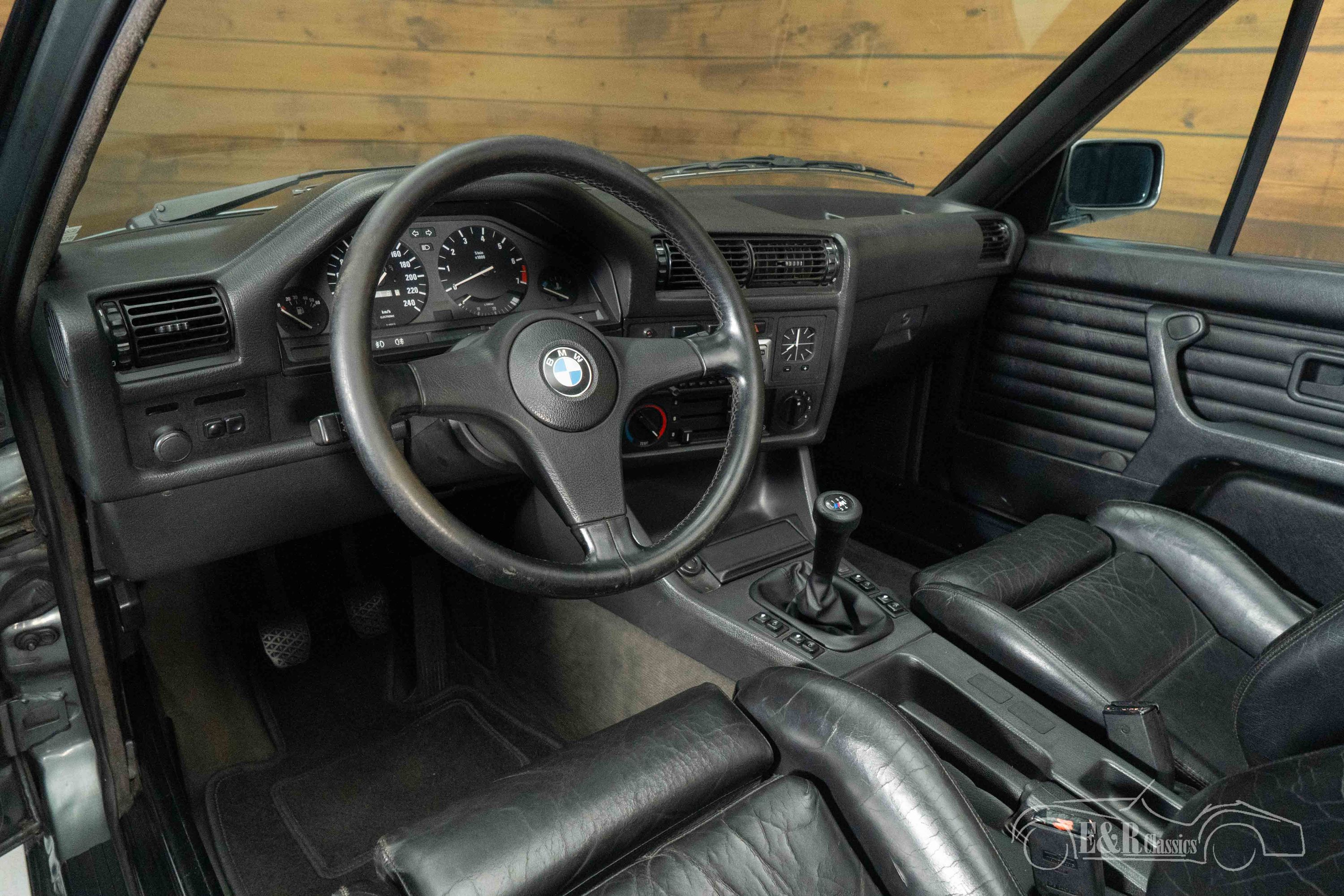 BMW 320i Cabriolet 3