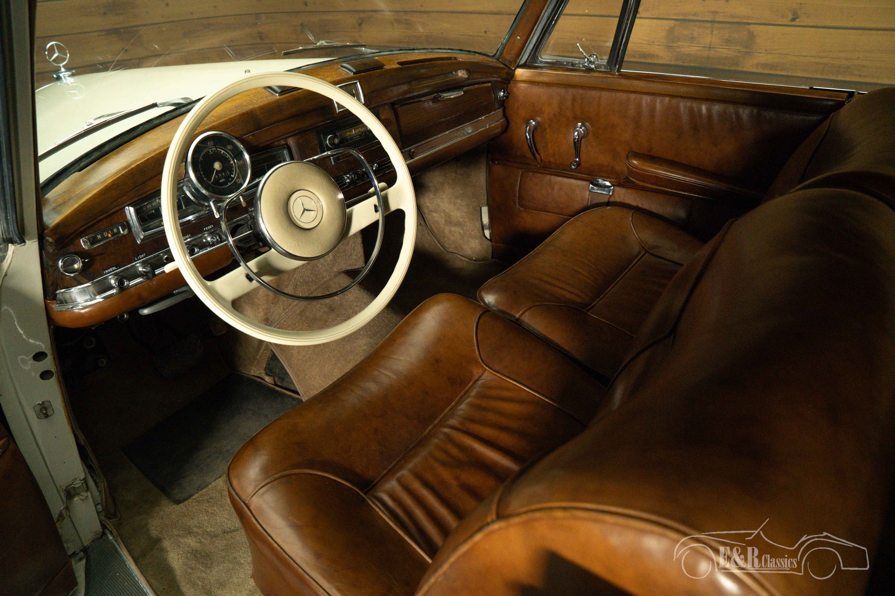 Mercedes-Benz 300 Adenauer 3