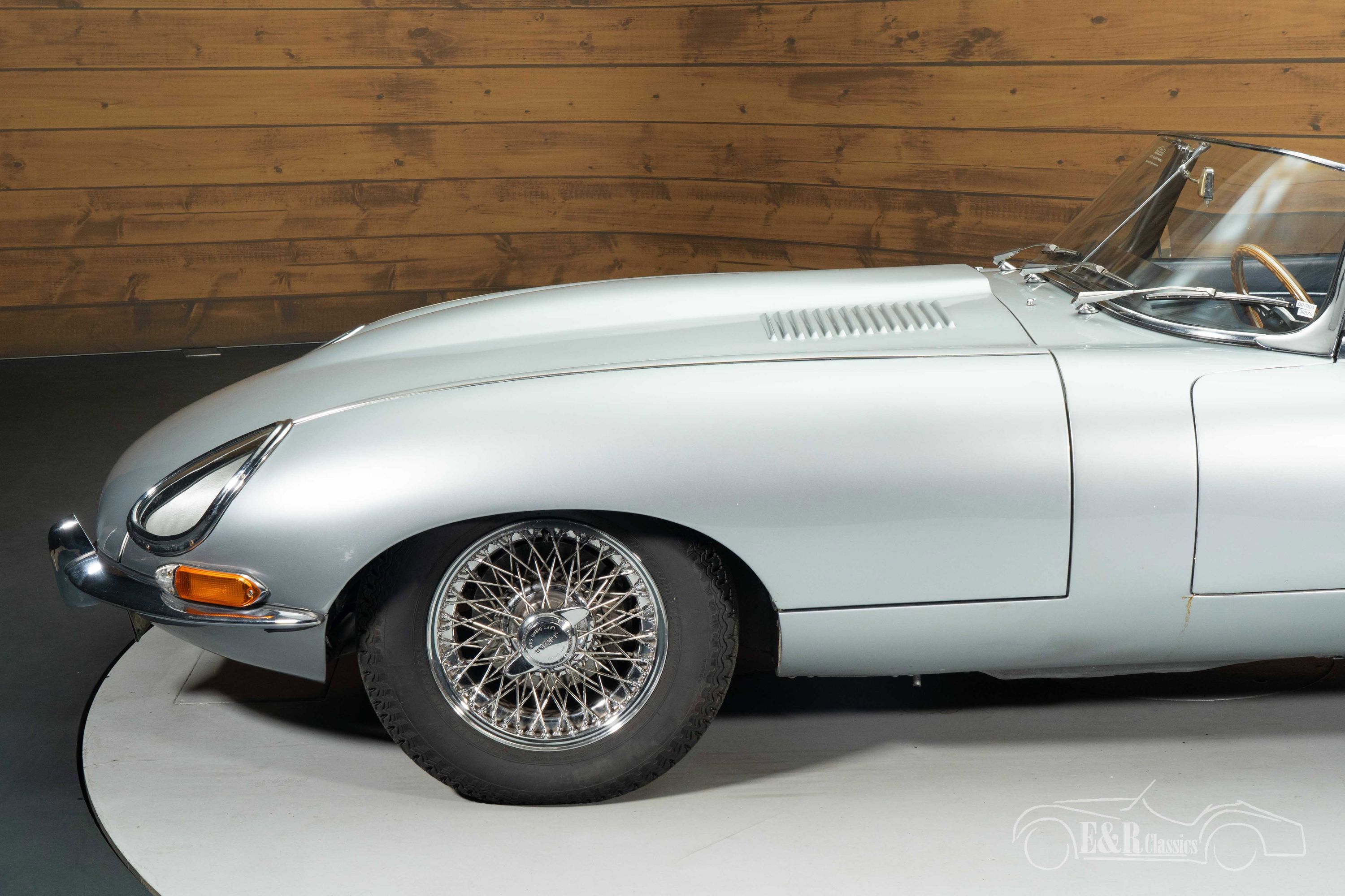 Jaguar E-Type 10