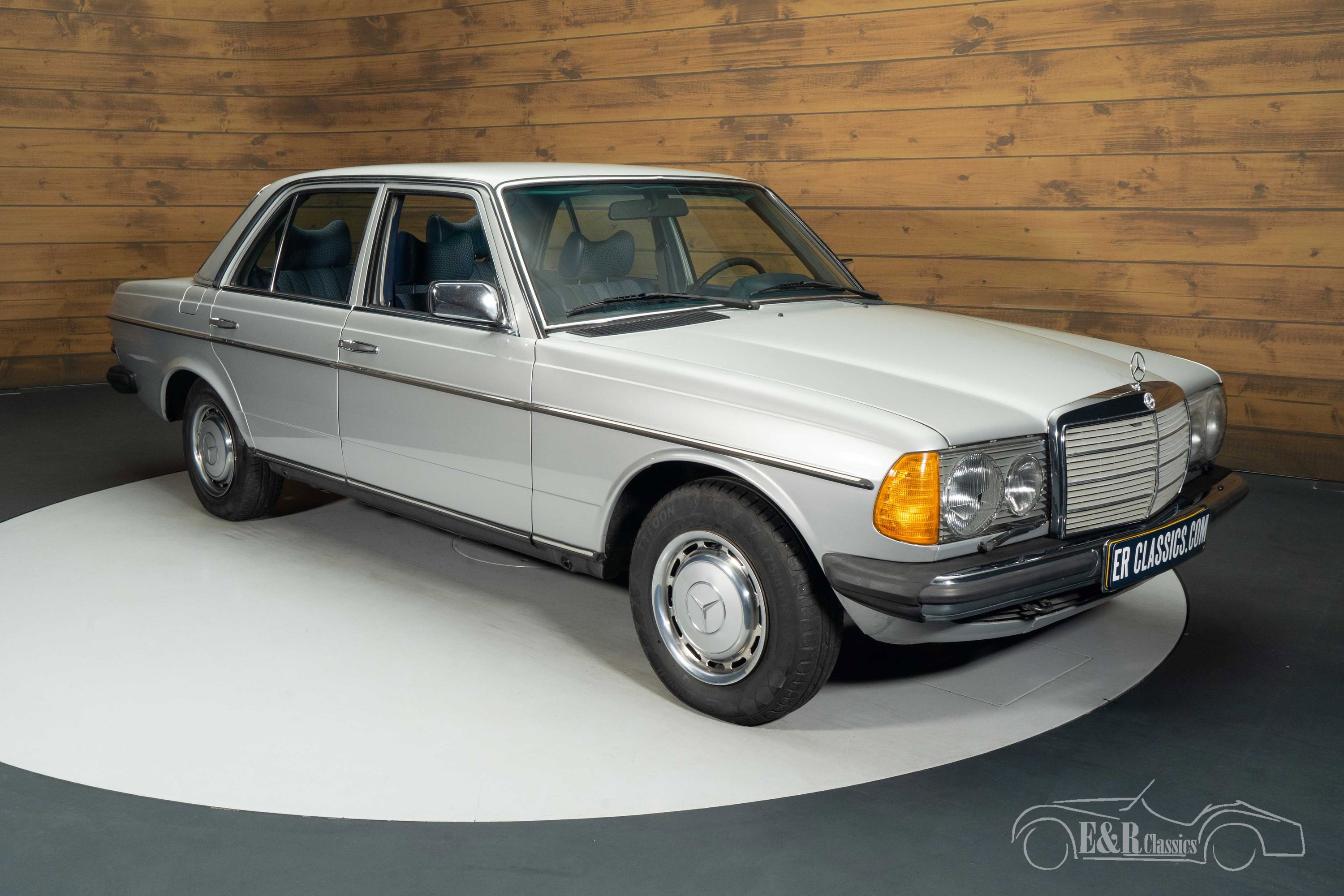Mercedes-Benz 250 5