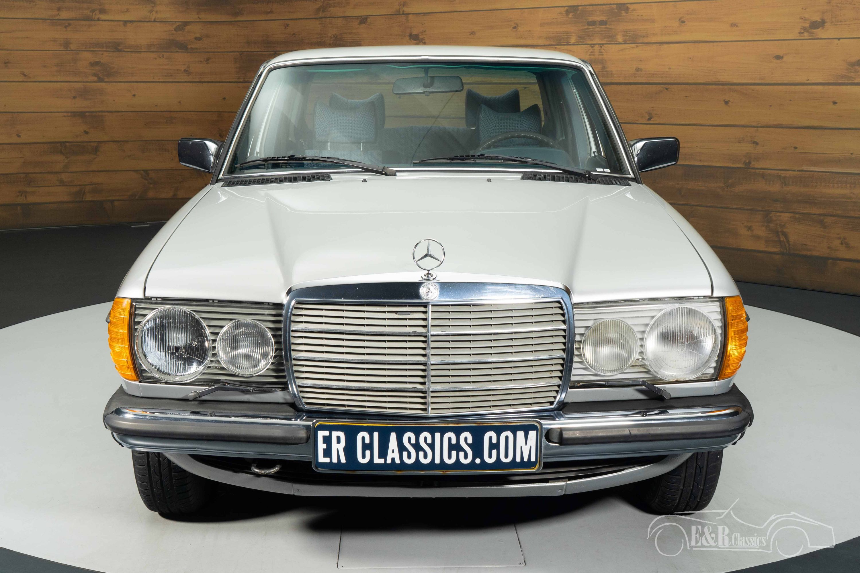Mercedes-Benz 250 7