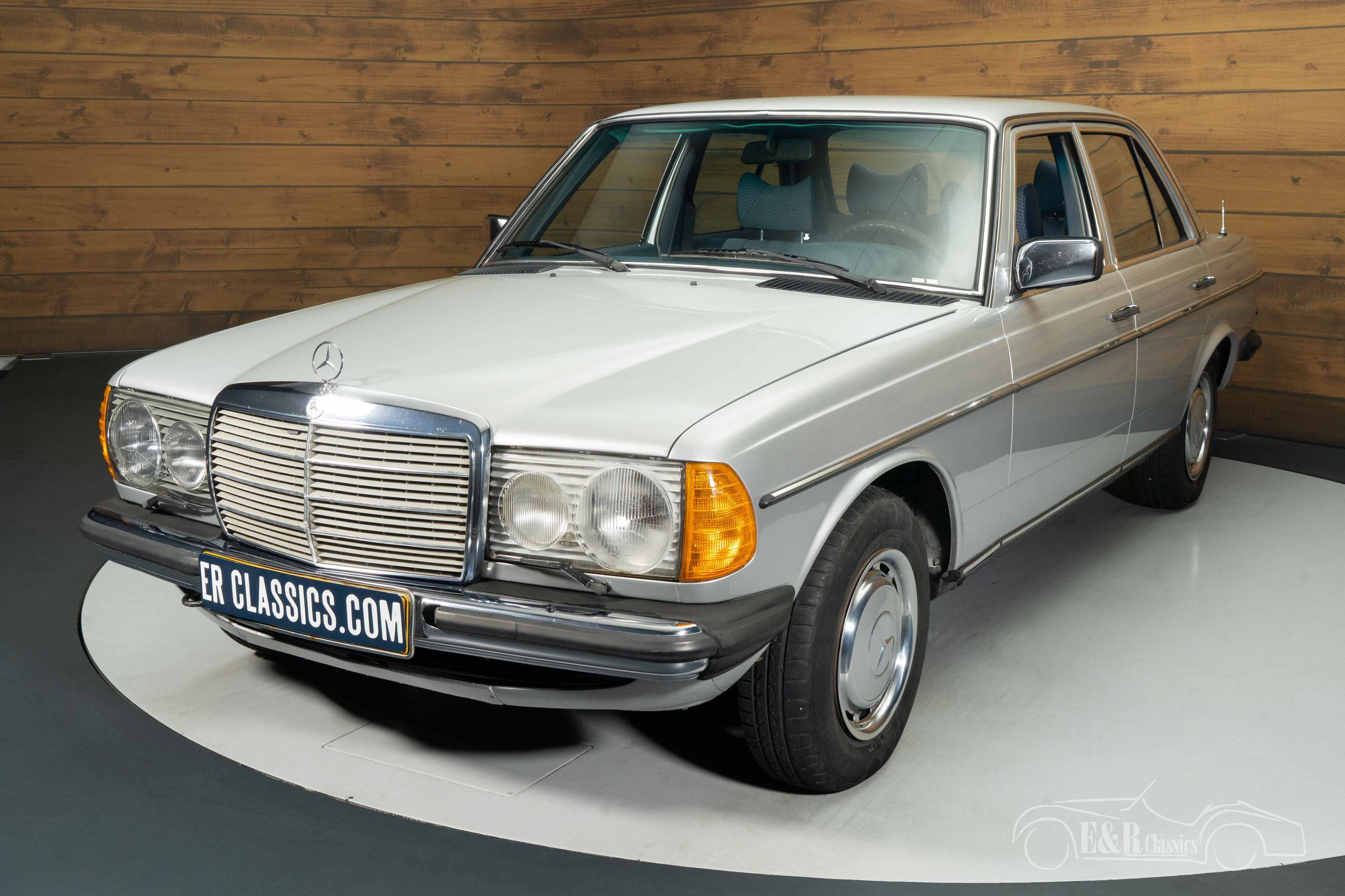 Mercedes-Benz 250 8